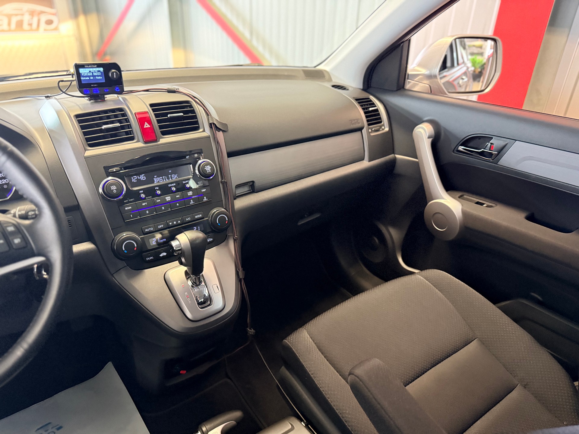 HONDA CR-V 2.0 4WD Comfort-image-8