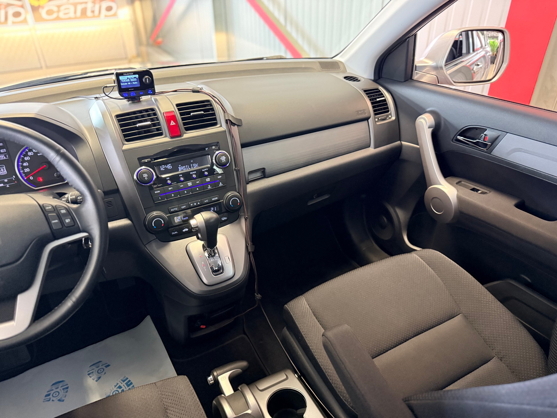 HONDA CR-V 2.0 4WD Comfort-image-10