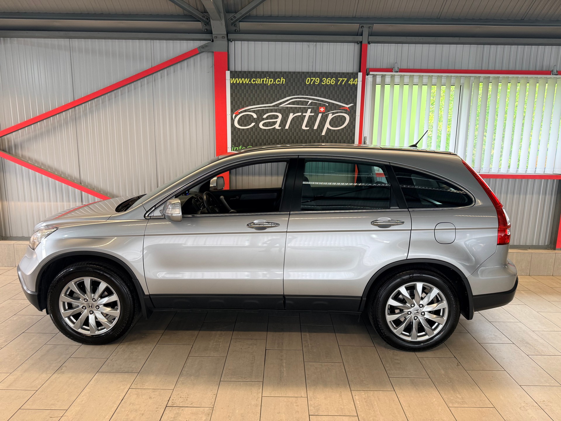 HONDA CR-V 2.0 4WD Comfort-image-4