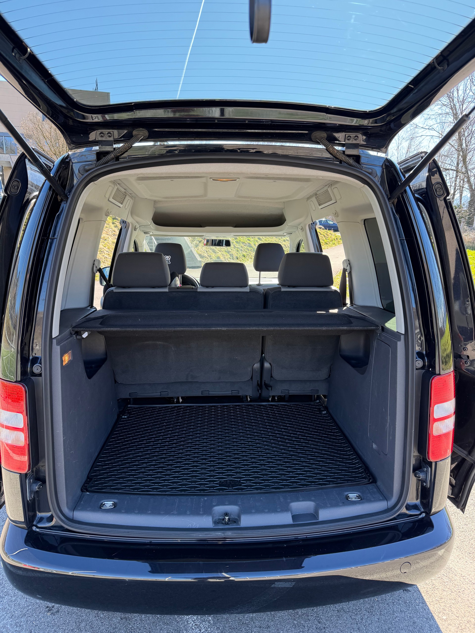 VW Caddy 1.6 TDI Blue Motion TechnologyTrendline-image-5