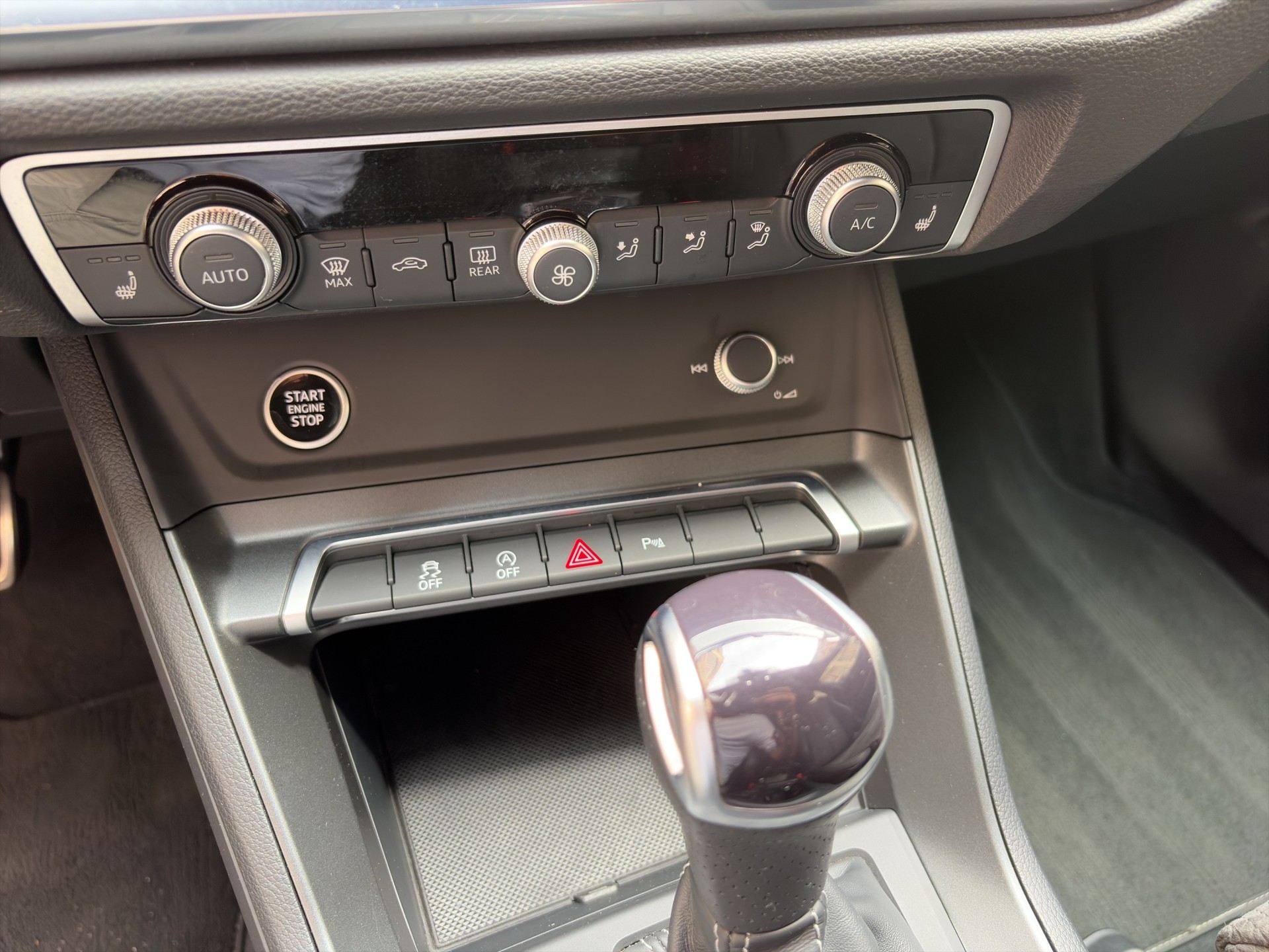 AUDI Q3 35 TFSI advanced Attraction S-tronic-image-29