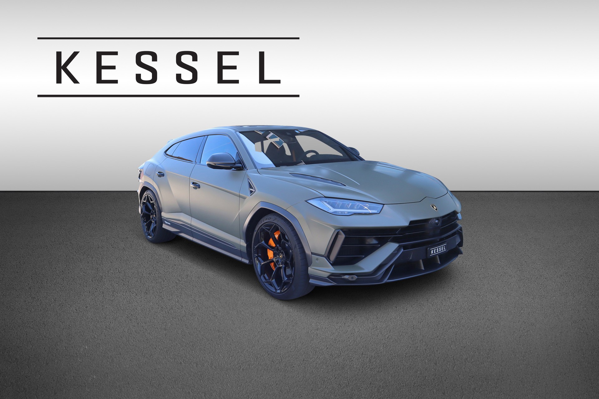 LAMBORGHINI Urus Performante
