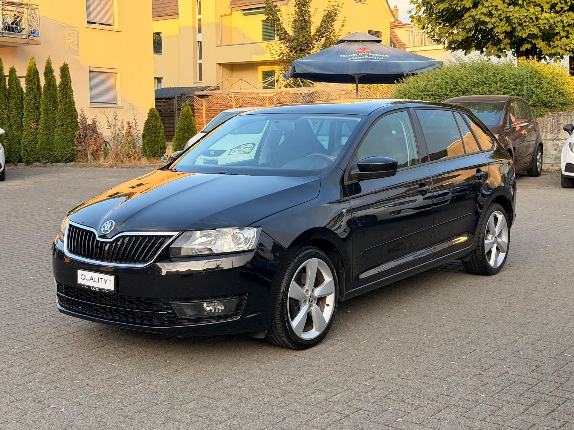 SKODA Rapid Spaceback 1.4 TSI Elegance DSG-showroom-element-2