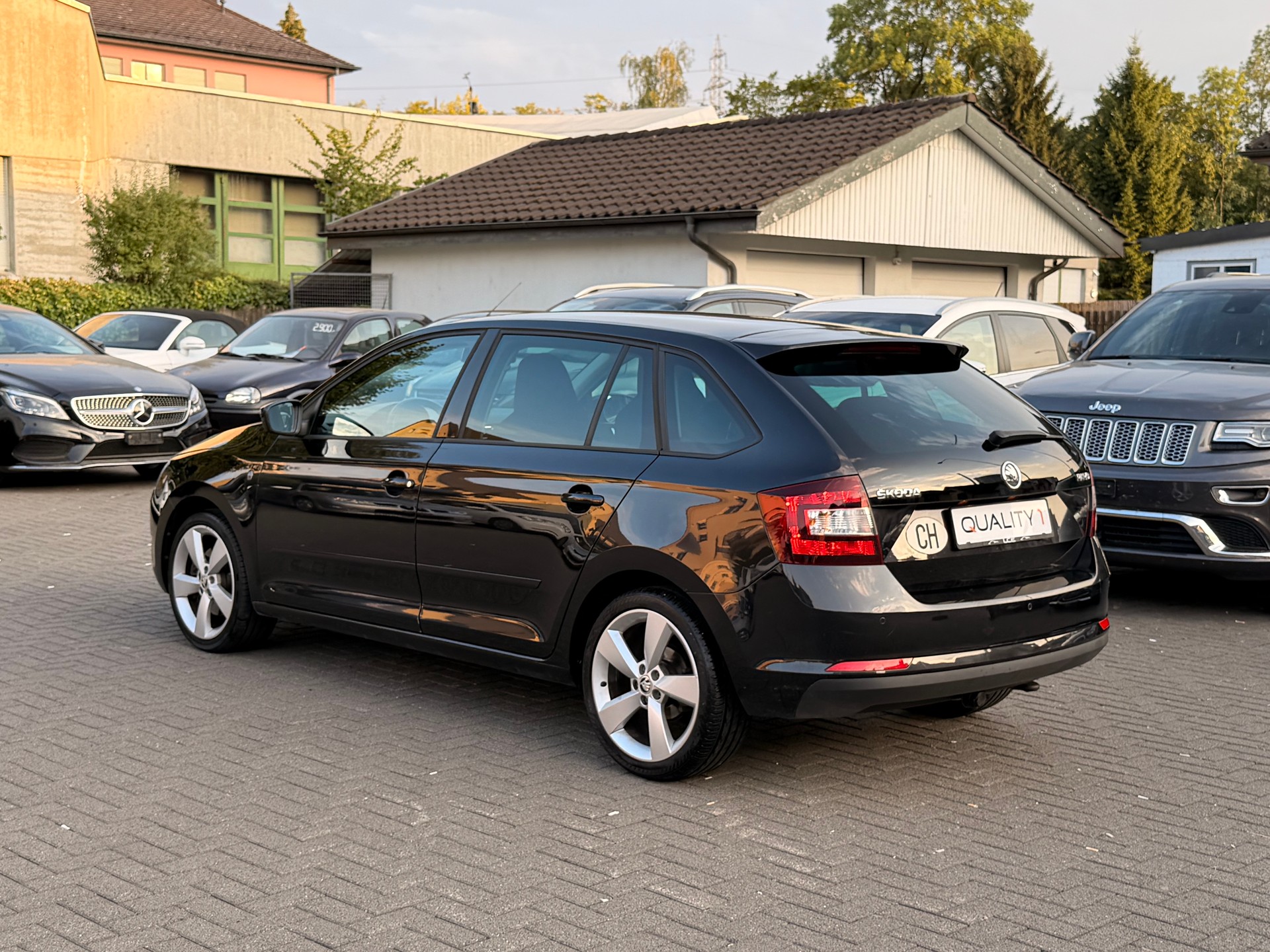 SKODA Rapid Spaceback 1.4 TSI Elegance DSG-image-9