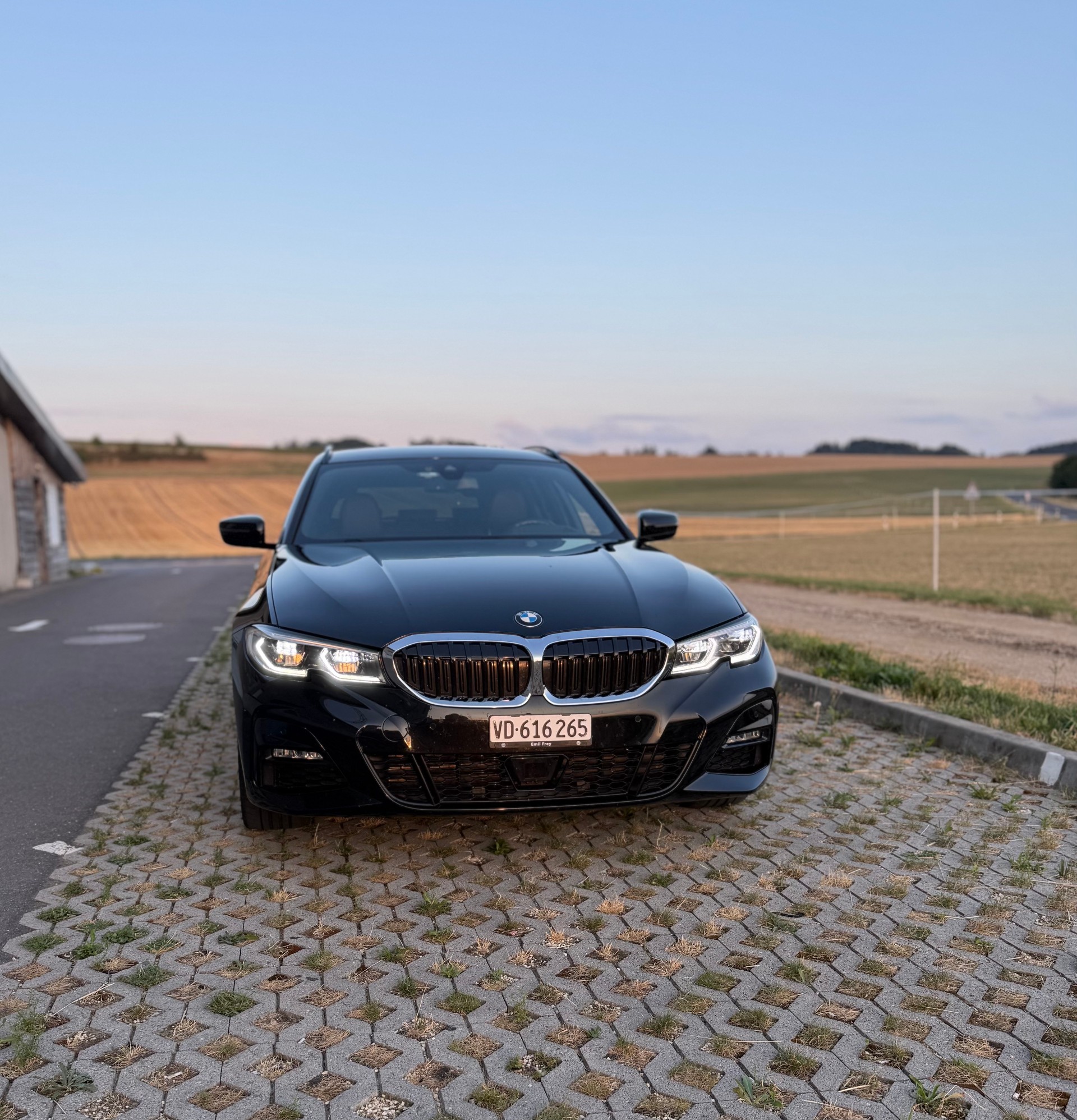BMW 330e xDrive