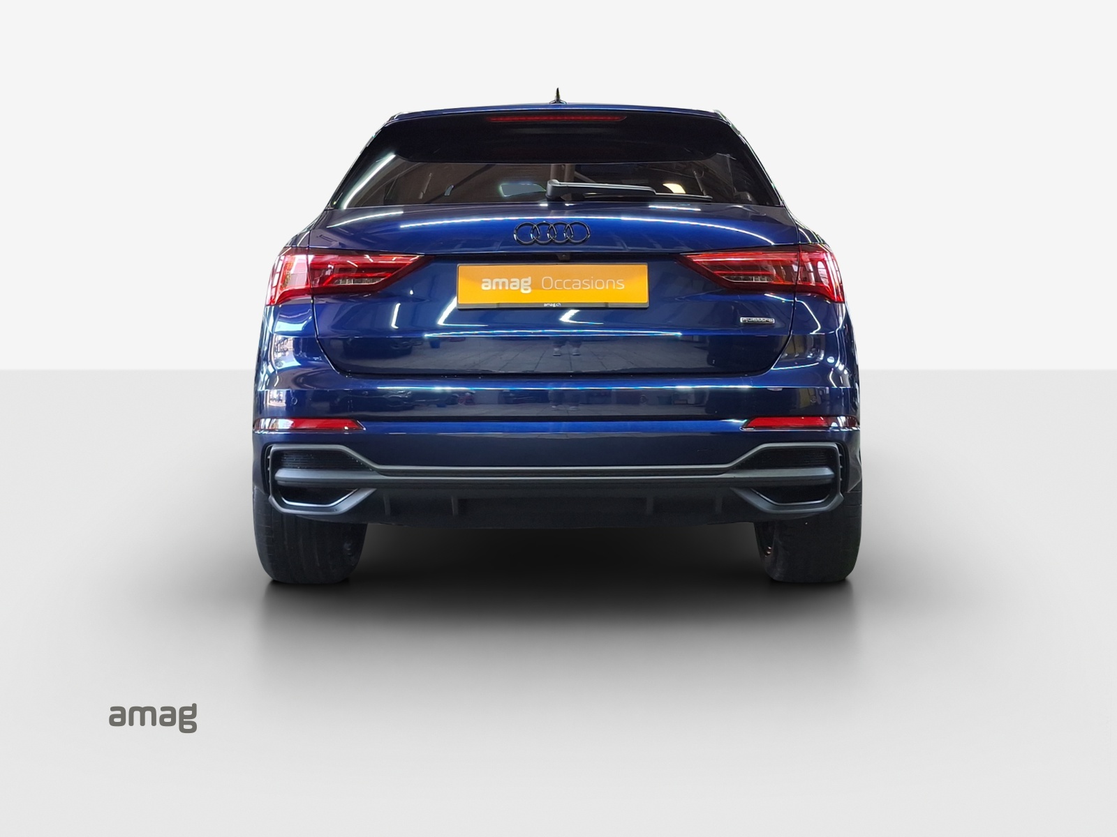 AUDI Q3 40 TFSI S line quattro S-tronic-showroom-element-3