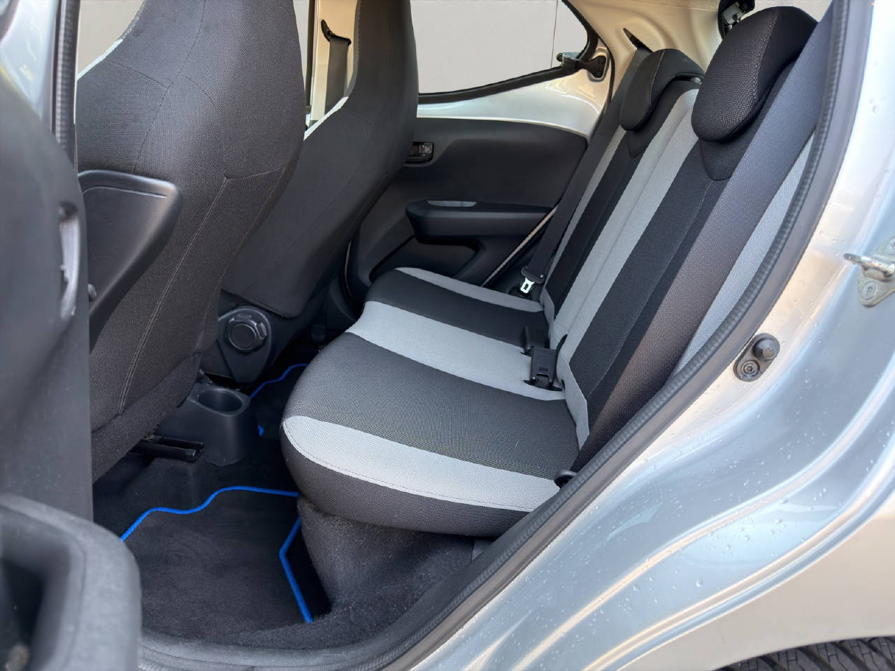 TOYOTA Aygo 1.0 VVT-i x-play-image-9