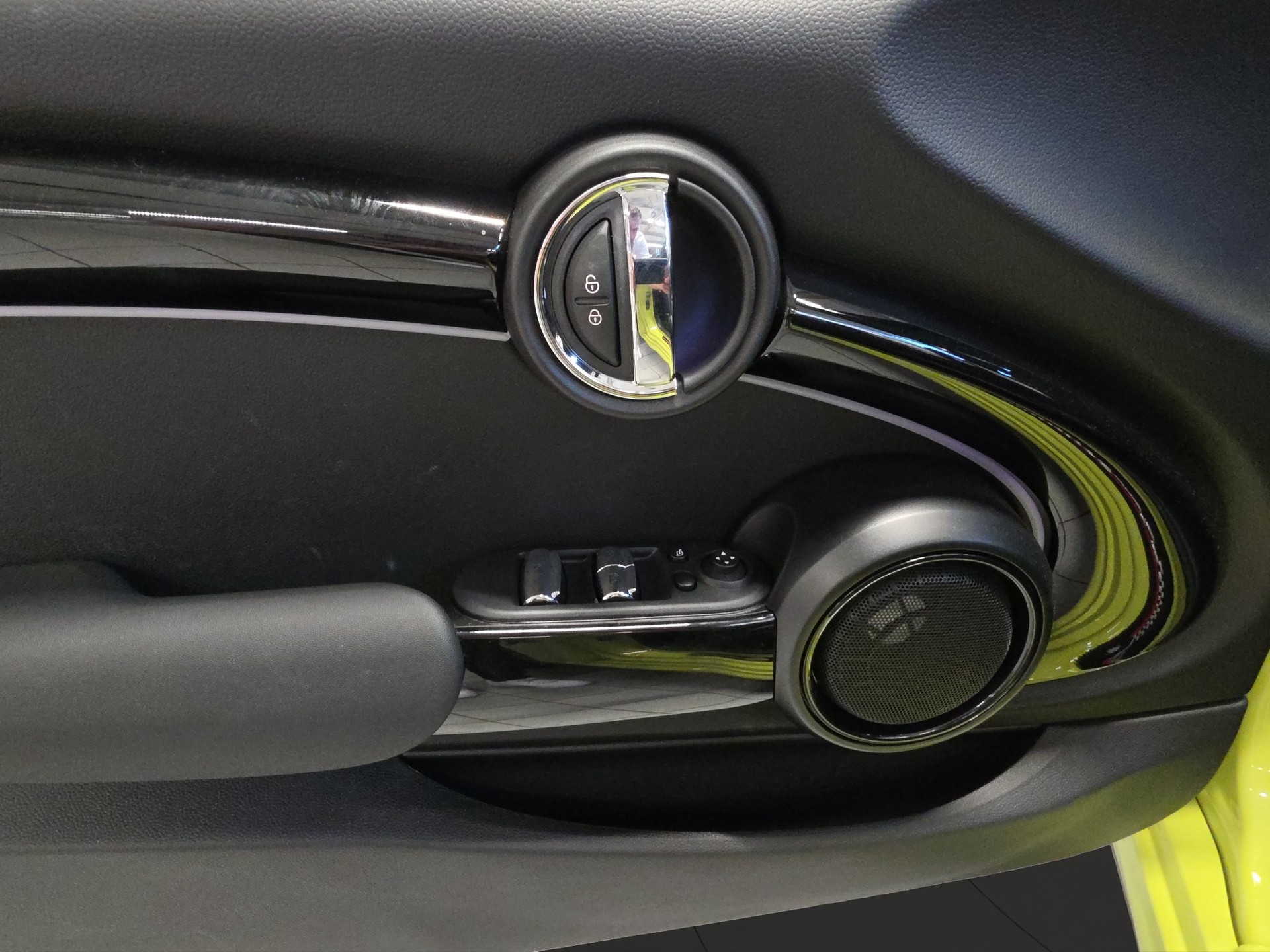 MINI Cabrio F57 2.0i Cooper S SDKG-image-15