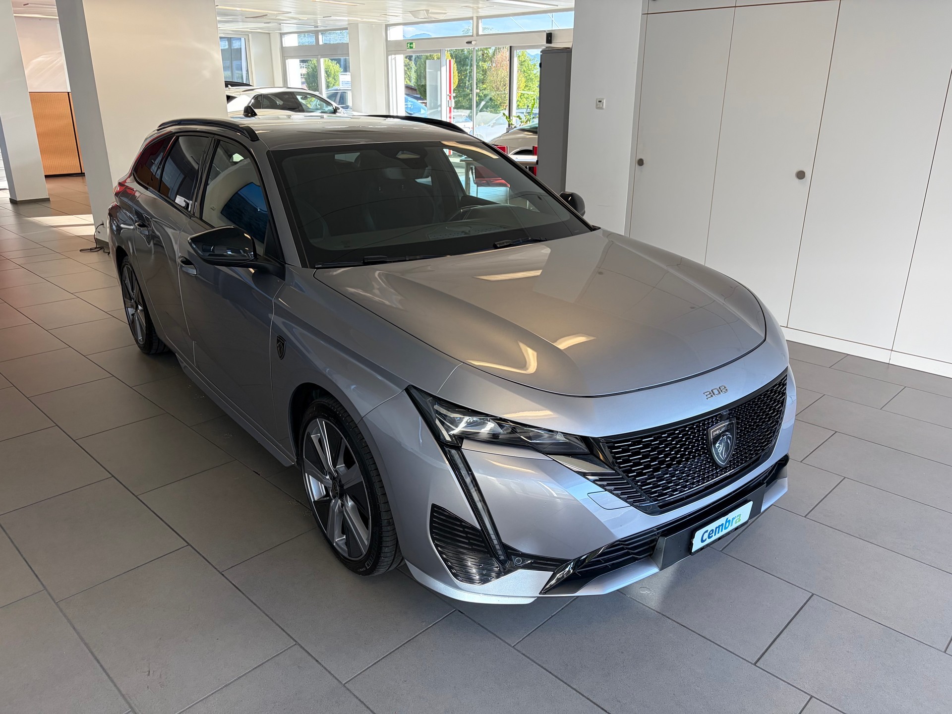 PEUGEOT 308 SW 1.6 PHEV 180 GT-showroom-element-1