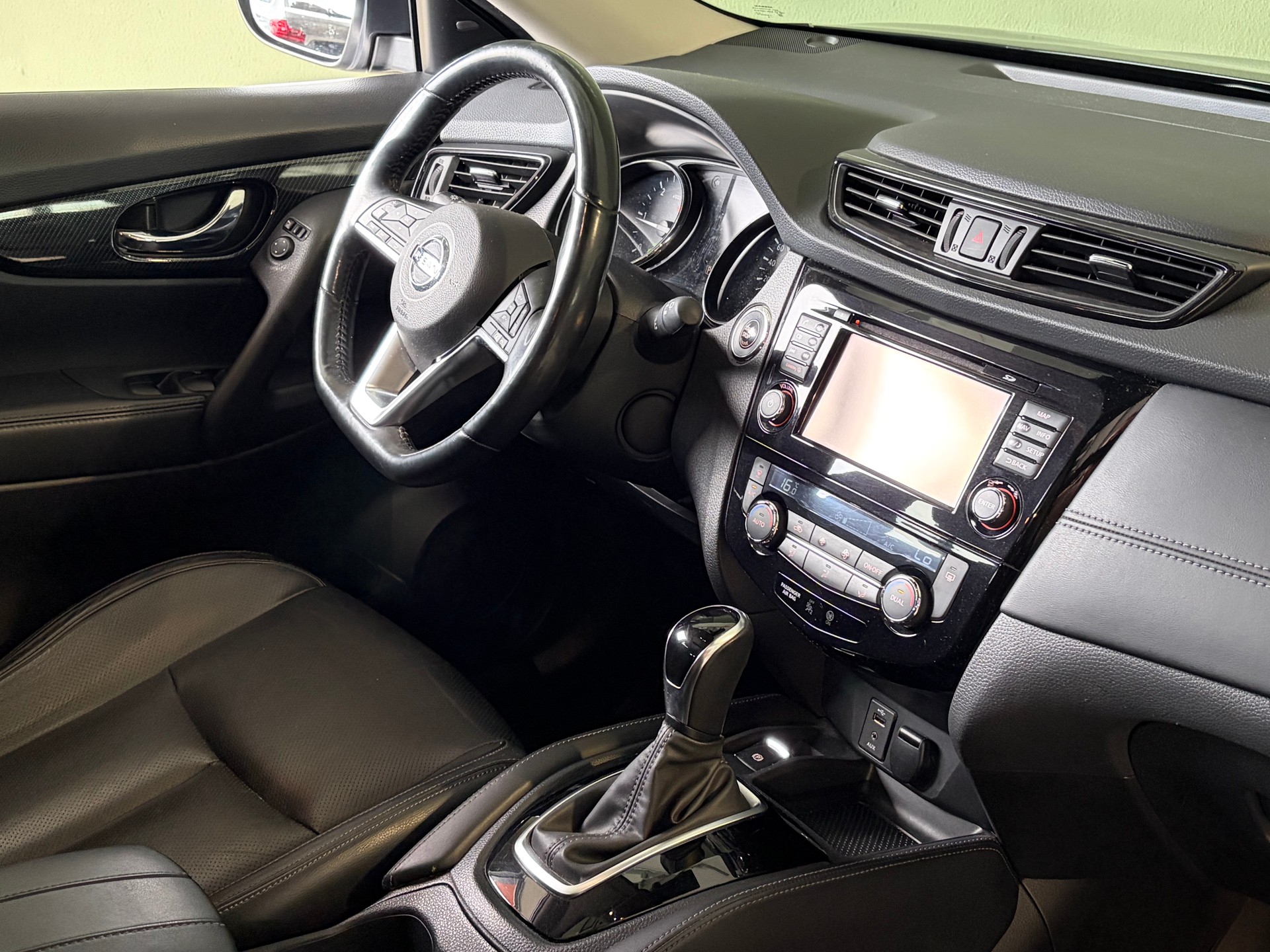NISSAN X-Trail 2.0 dCi tekna Xtronic CVT ALL-MODE 4x4 *7Plätzer*Anhängerkupplung*Panoramadach*Ab MFK*-image-14
