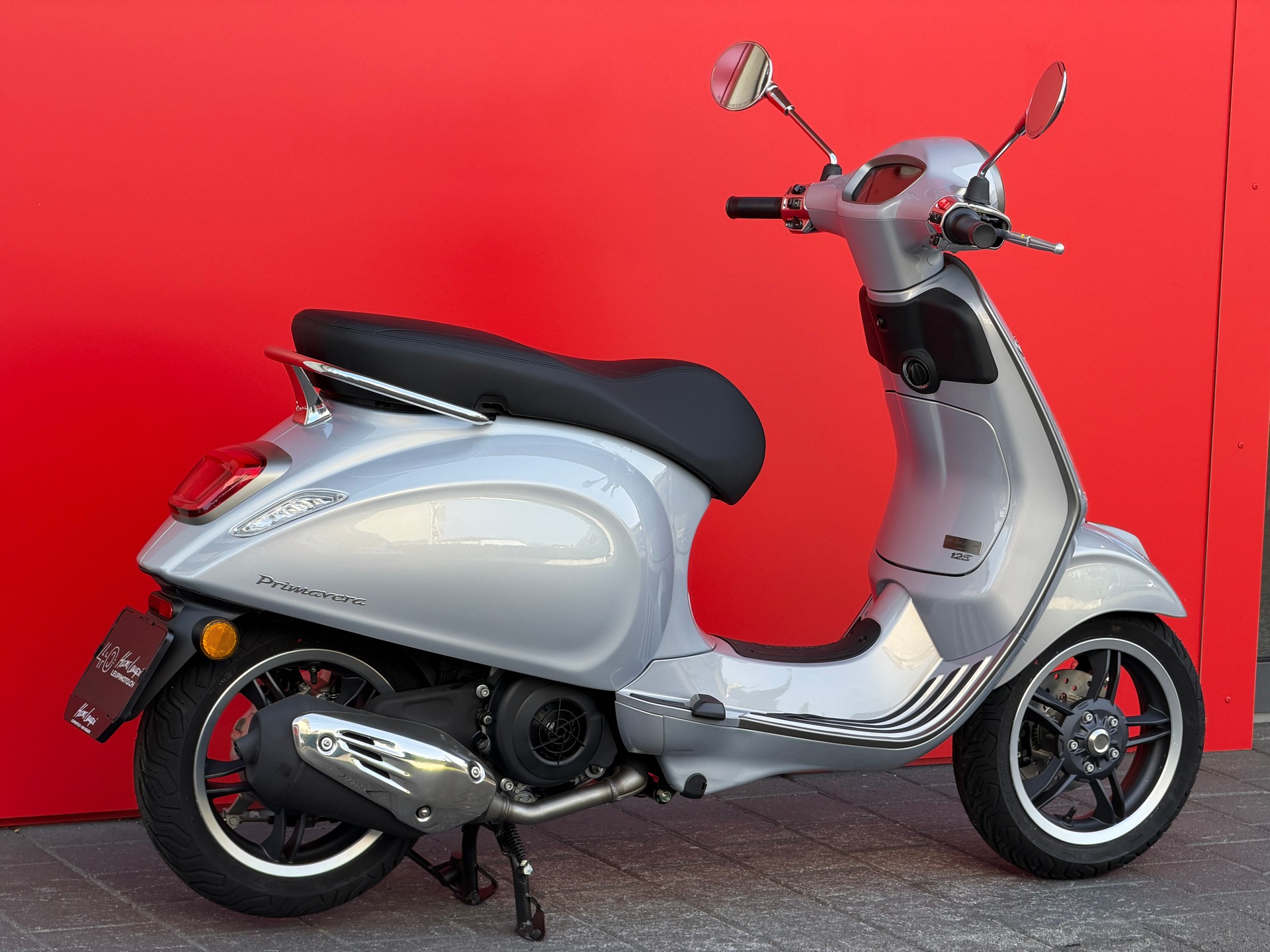 PIAGGIO Vespa 125 Primavera-showroom-element-2