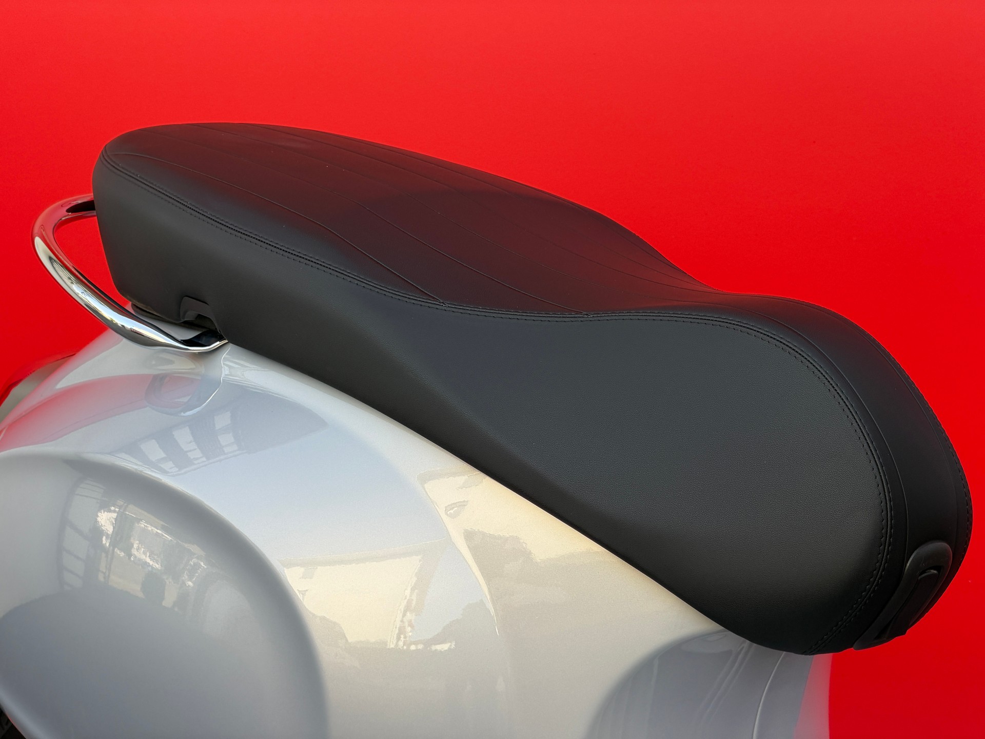 PIAGGIO Vespa 125 Primavera-image-4