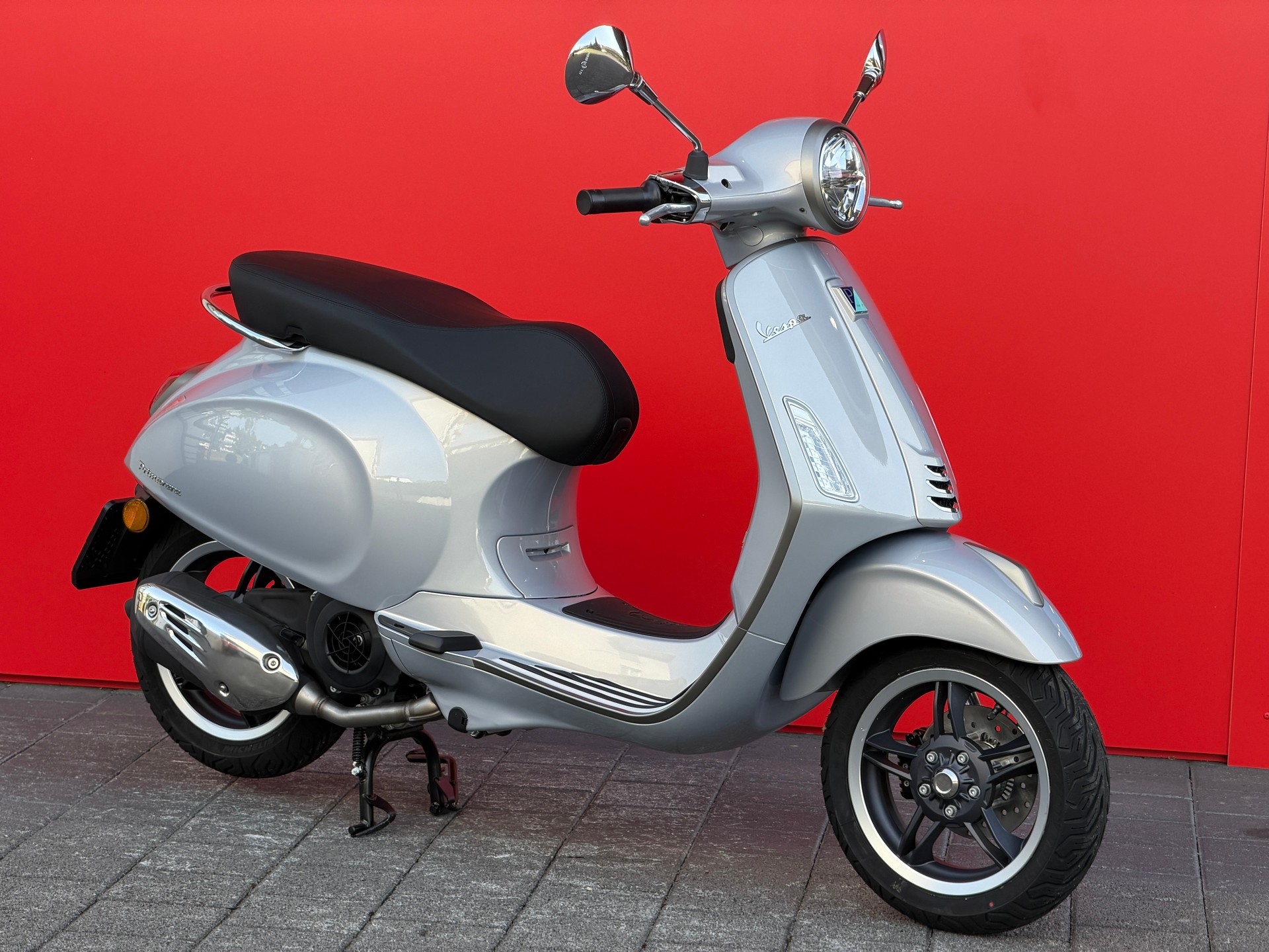 PIAGGIO Vespa 125 Primavera-showroom-element-1