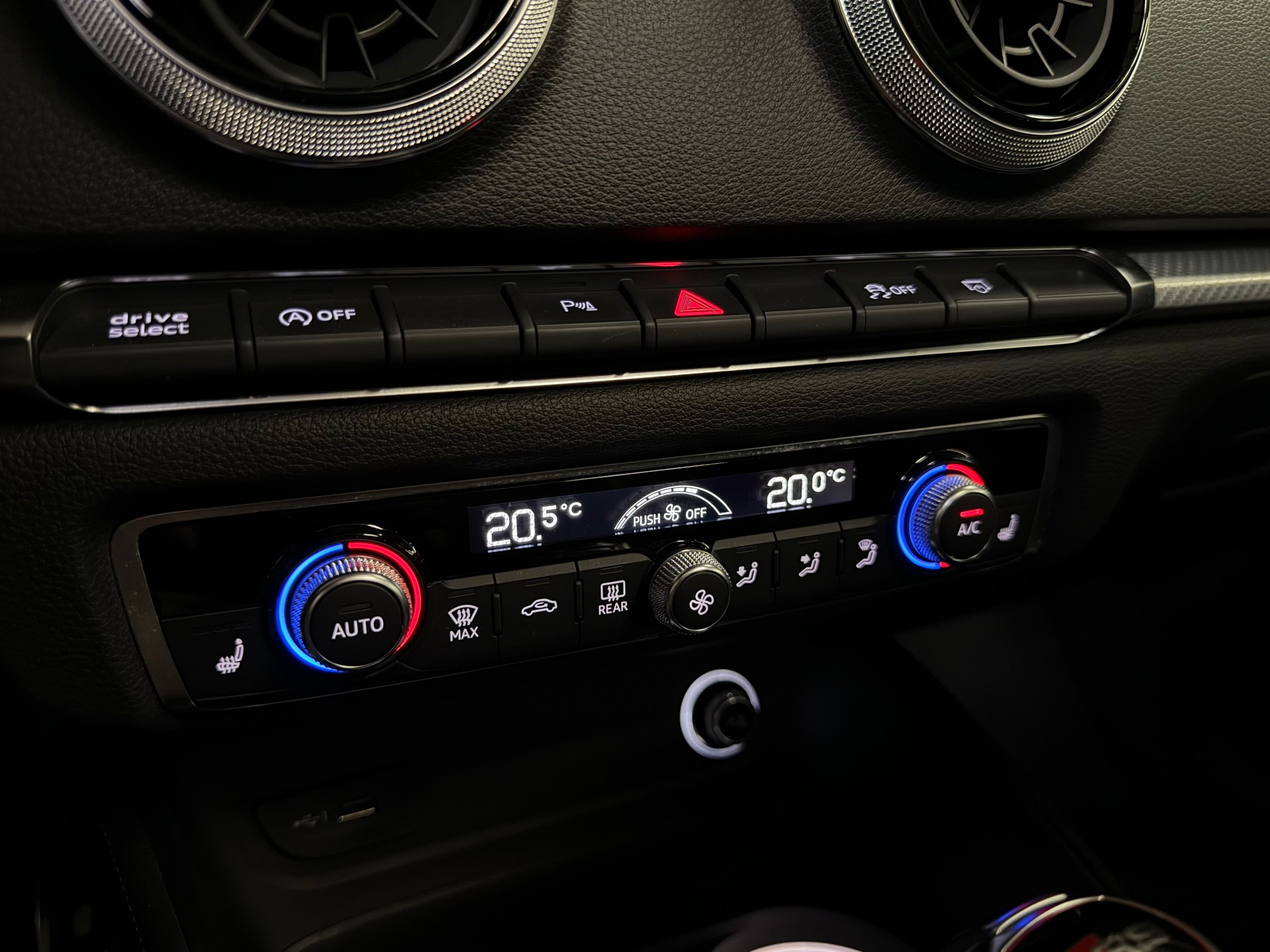 AUDI RS3 Sportback 2.5 TSI quattro S-tronic ohne OPF-image-24