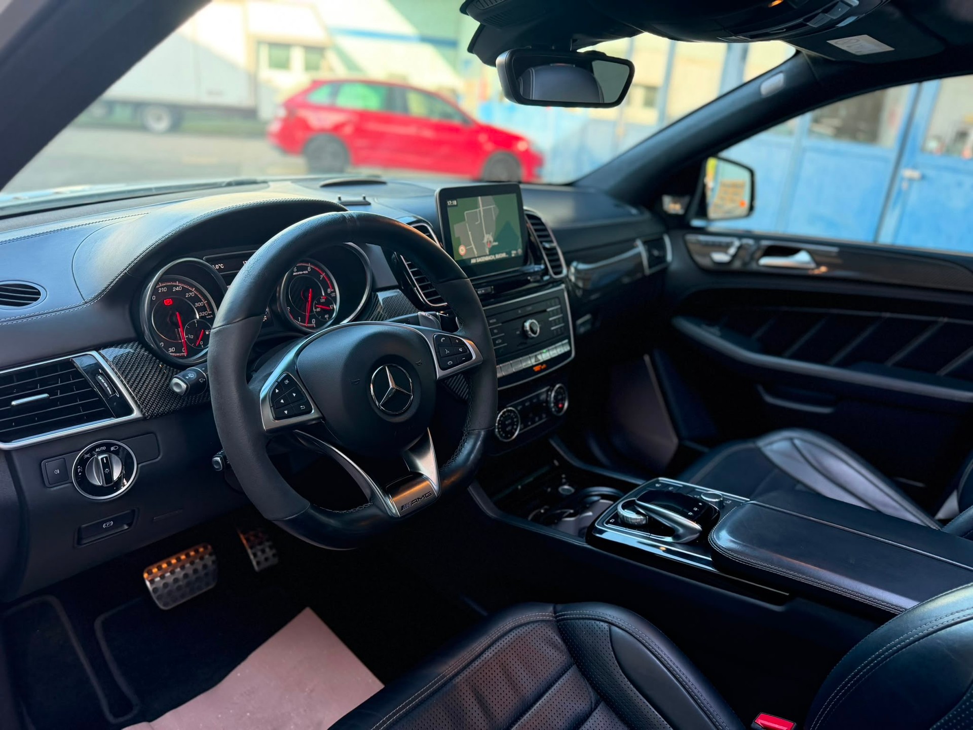MERCEDES-BENZ GLE Coupé 63 S AMG 4Matic Speedshift-image-9