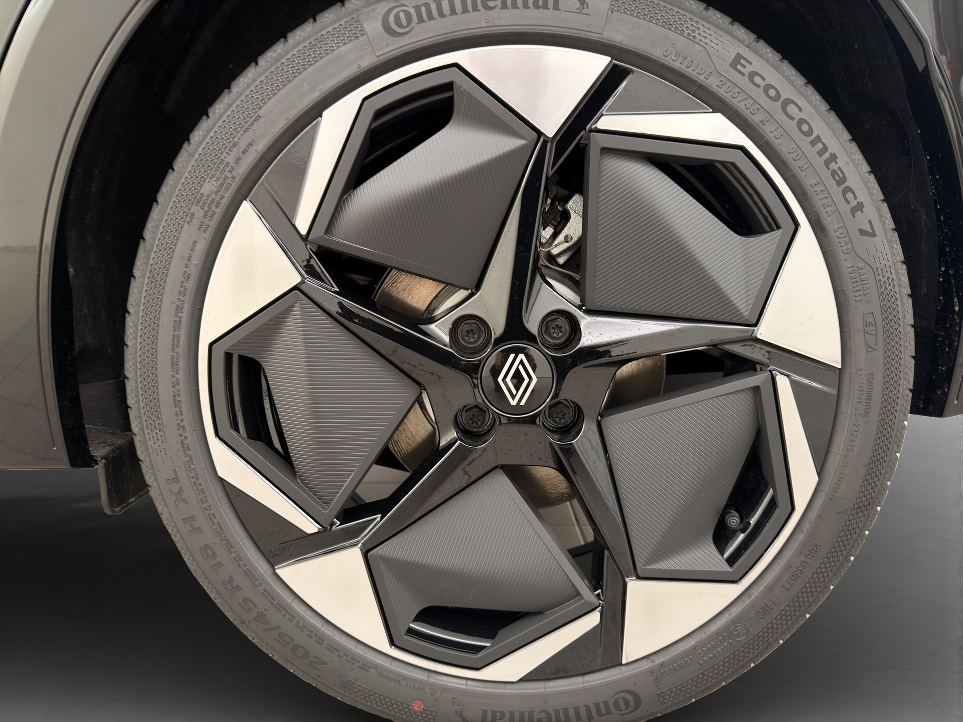 RENAULT Clio 1.8 E-Tech techno-image-5
