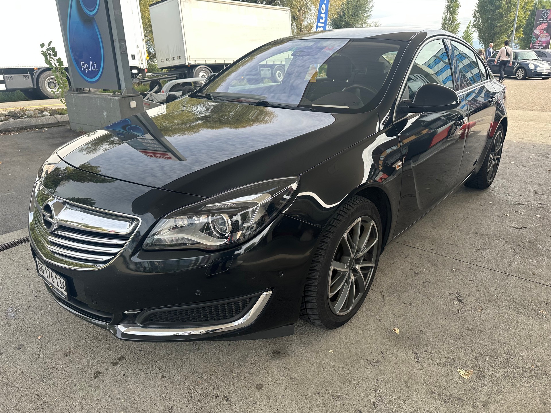 OPEL Insignia 2.0 Turbo Sport 4WD Automatic-showroom-element-1