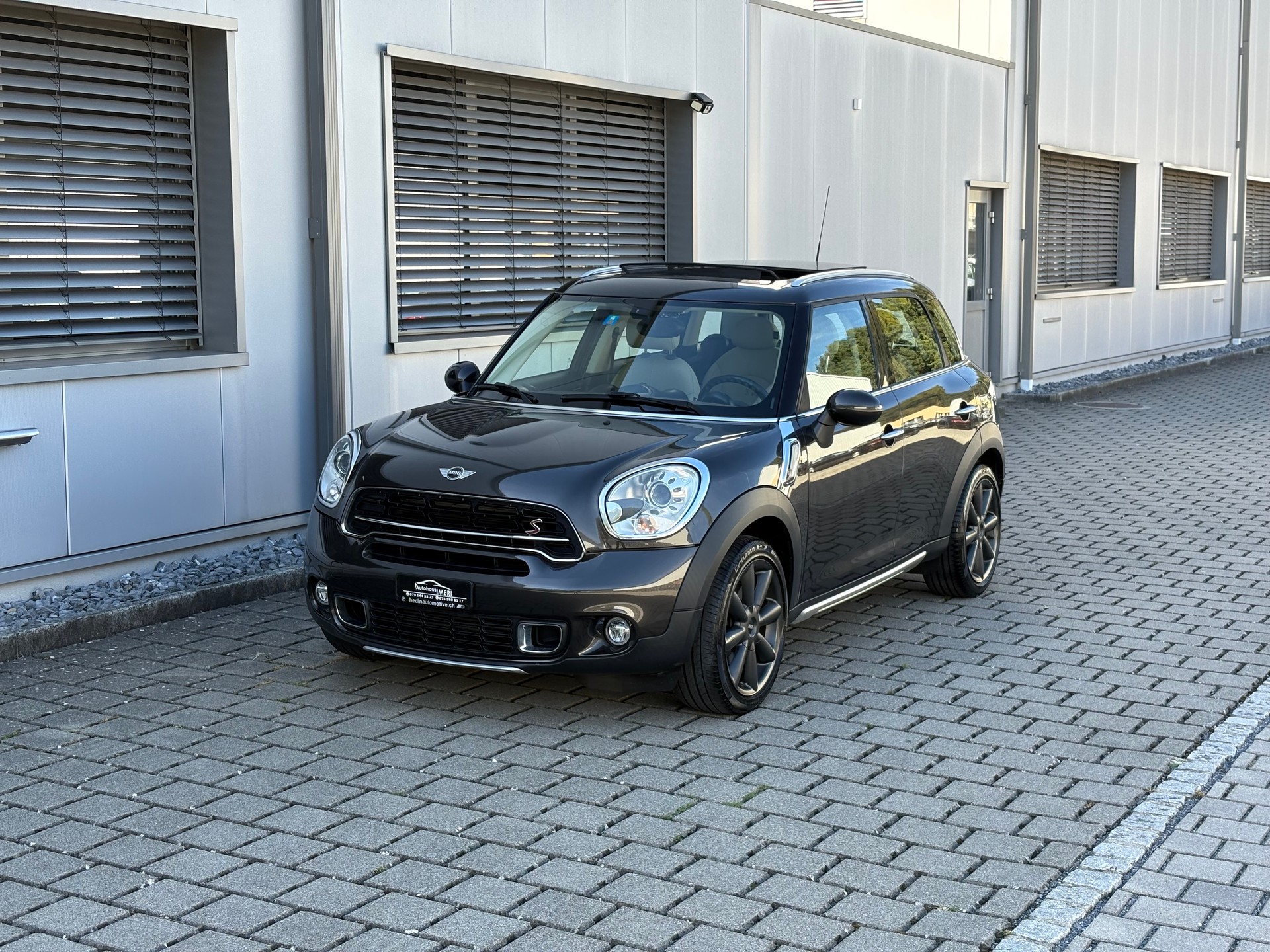 MINI Countryman Cooper S ALL4 by Burton