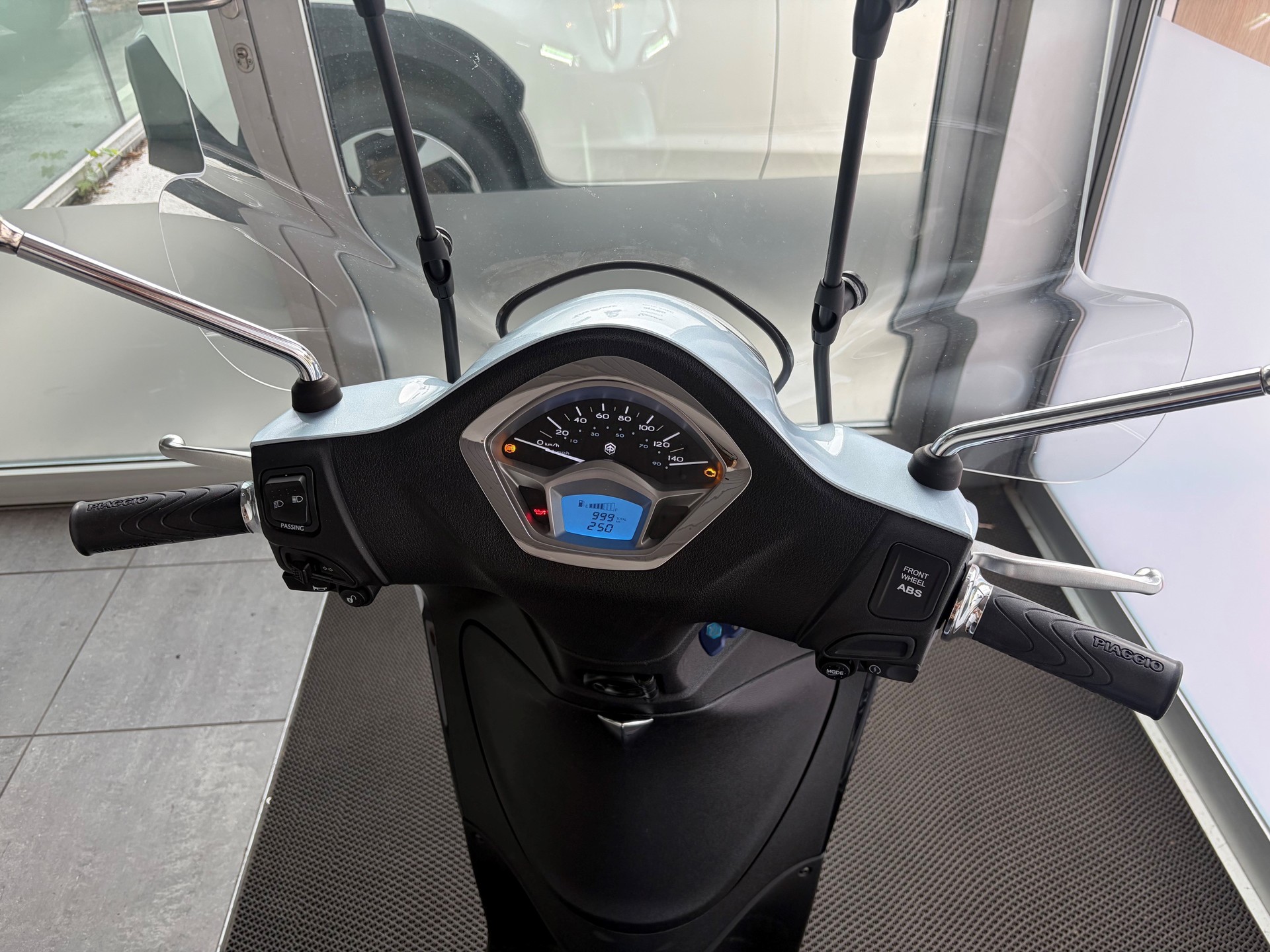 PIAGGIO Liberty 125-image-2