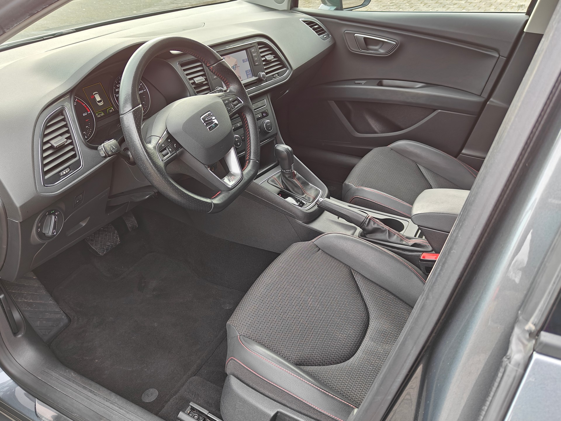 SEAT LEON ST 2.0TDI FR-LINE *184PS*-image-8