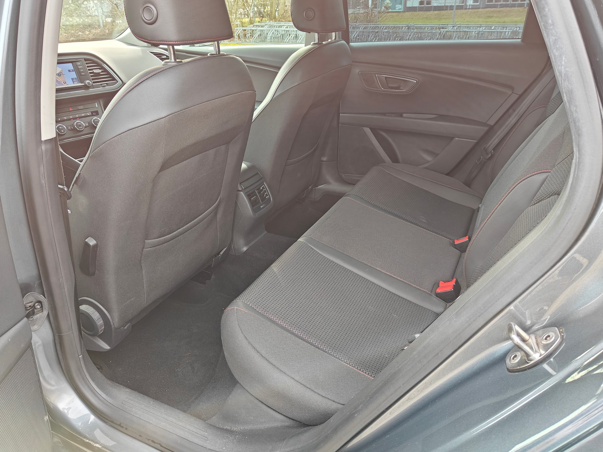 SEAT LEON ST 2.0TDI FR-LINE *184PS*-image-17