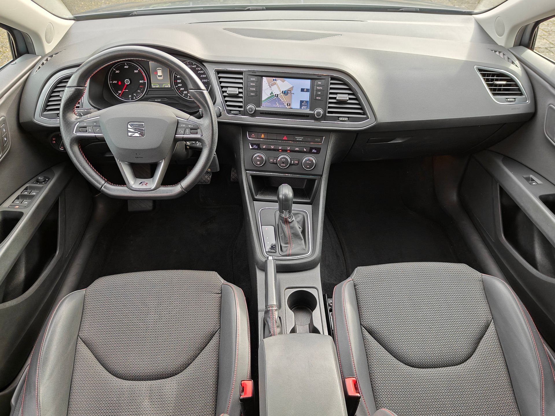 SEAT LEON ST 2.0TDI FR-LINE *184PS*-image-12