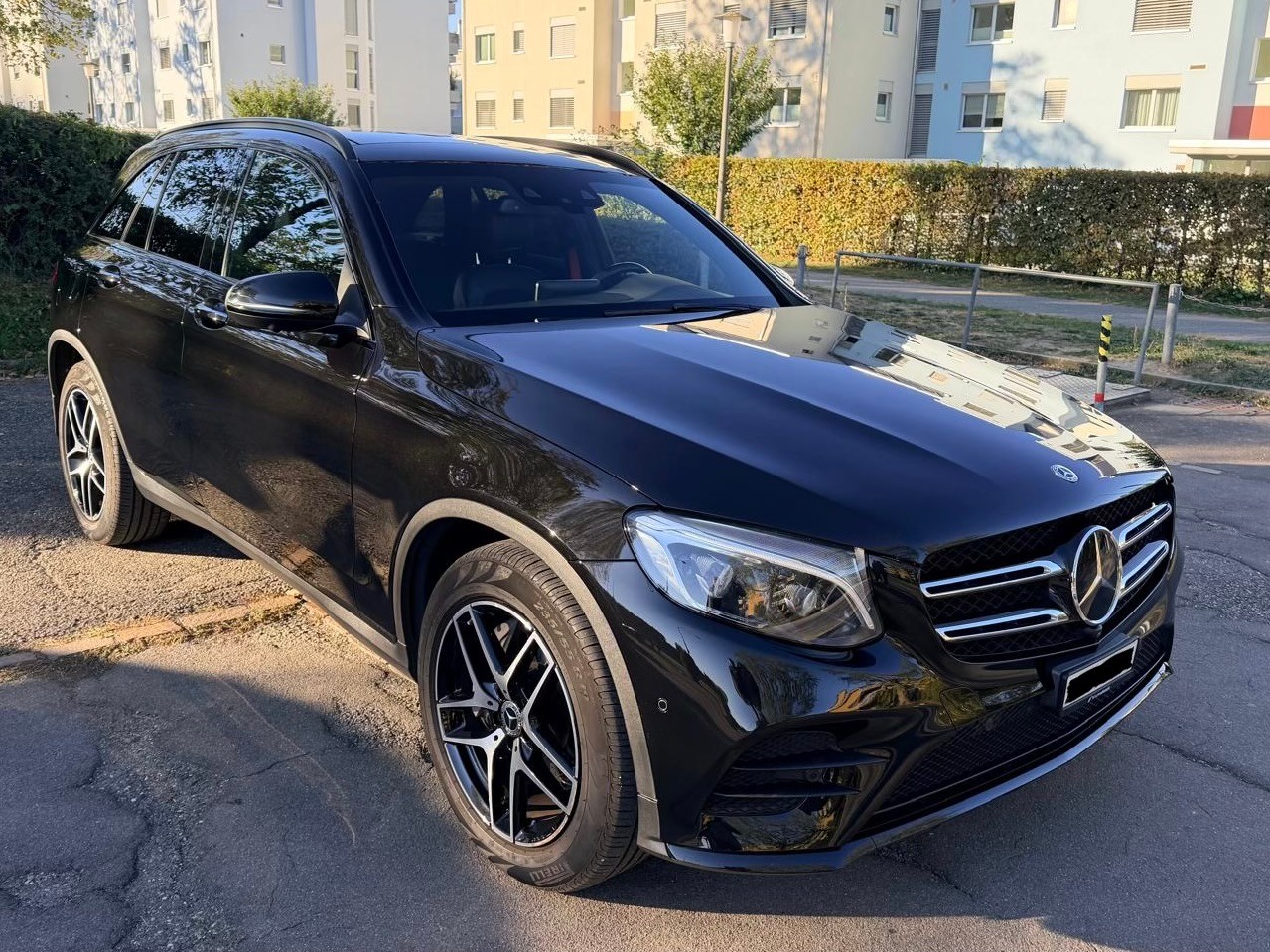 MERCEDES-BENZ GLC 250 d AMG Line 4m