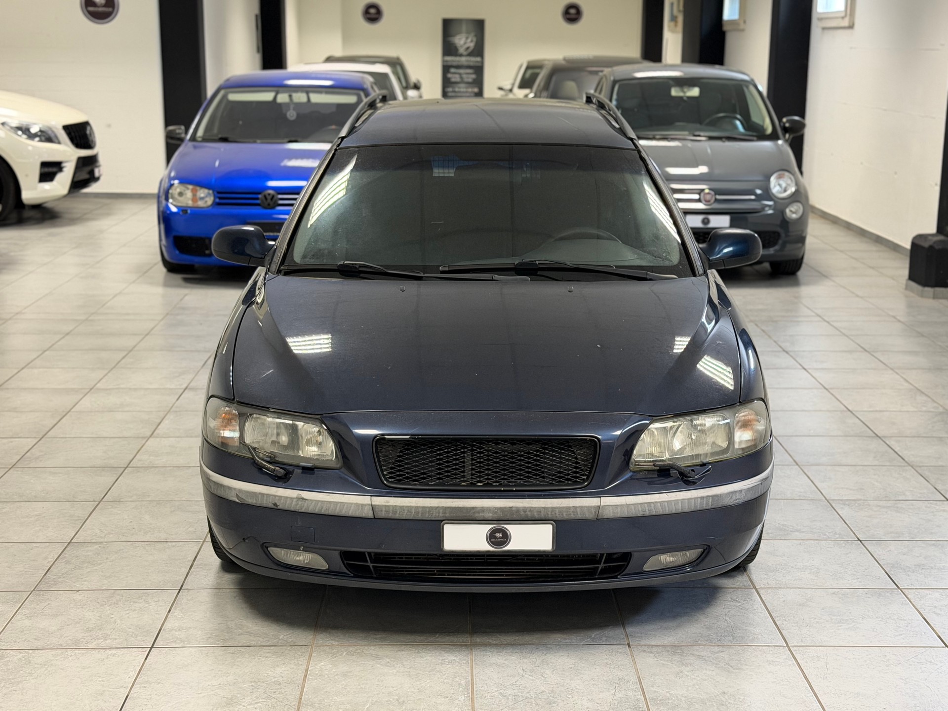 VOLVO V70 T5-image-6