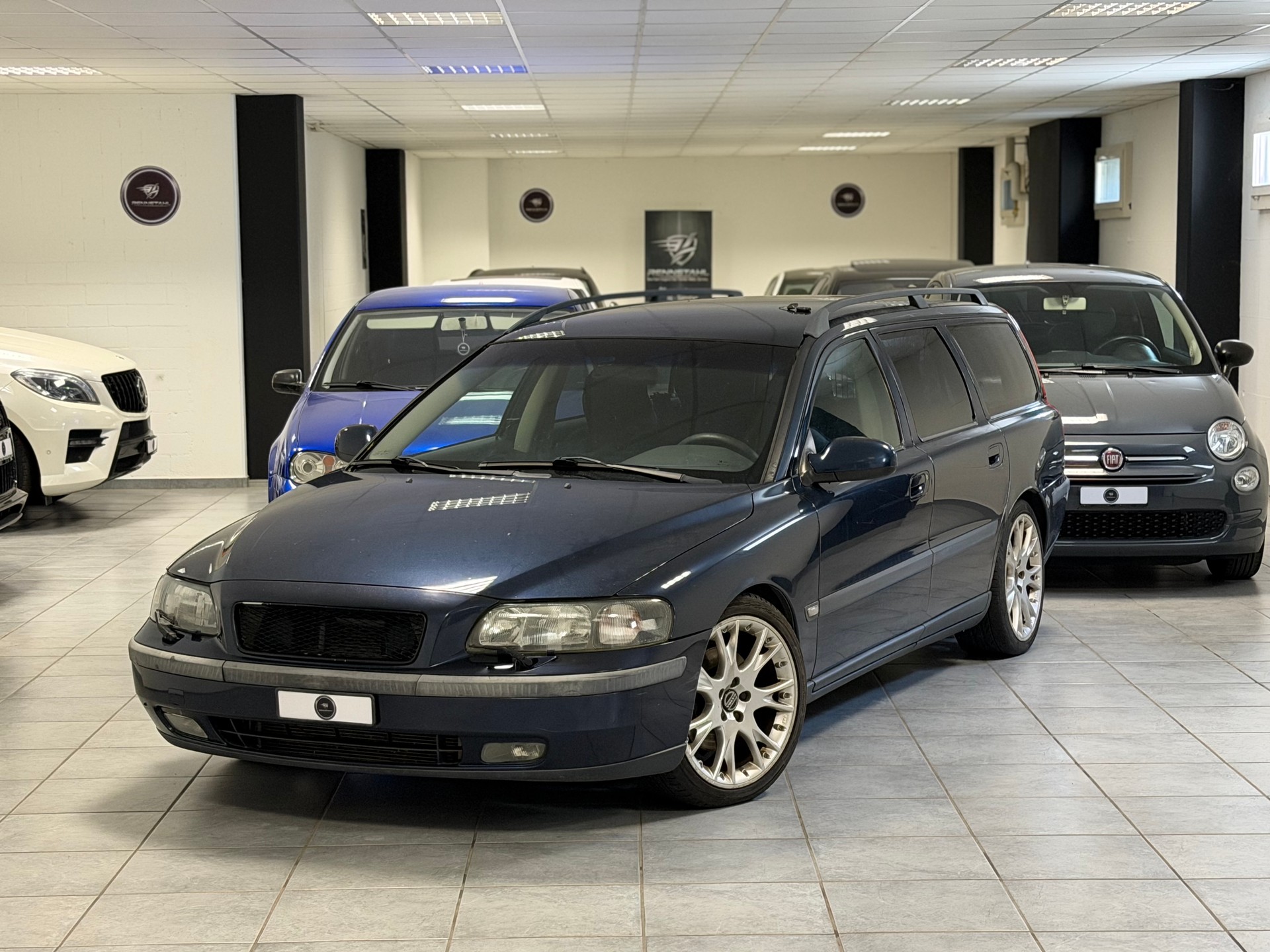 VOLVO V70 T5