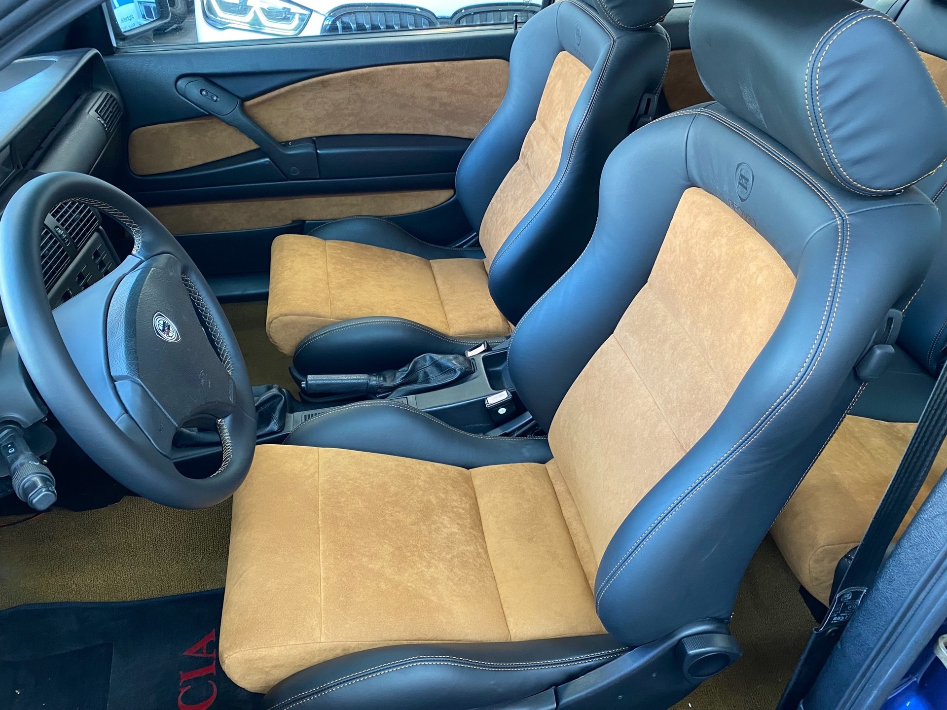 LANCIA Delta HPE 2.0 16V HF-image-5