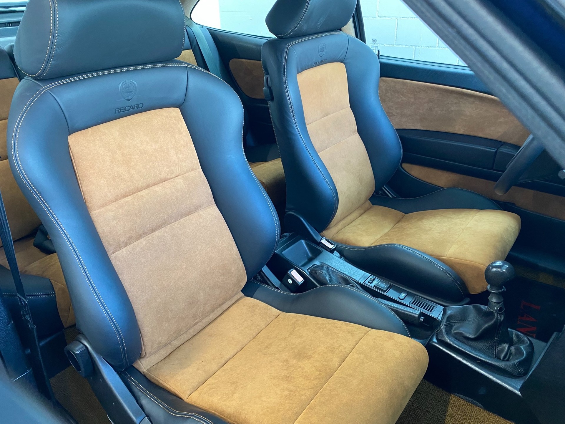 LANCIA Delta HPE 2.0 16V HF-image-4