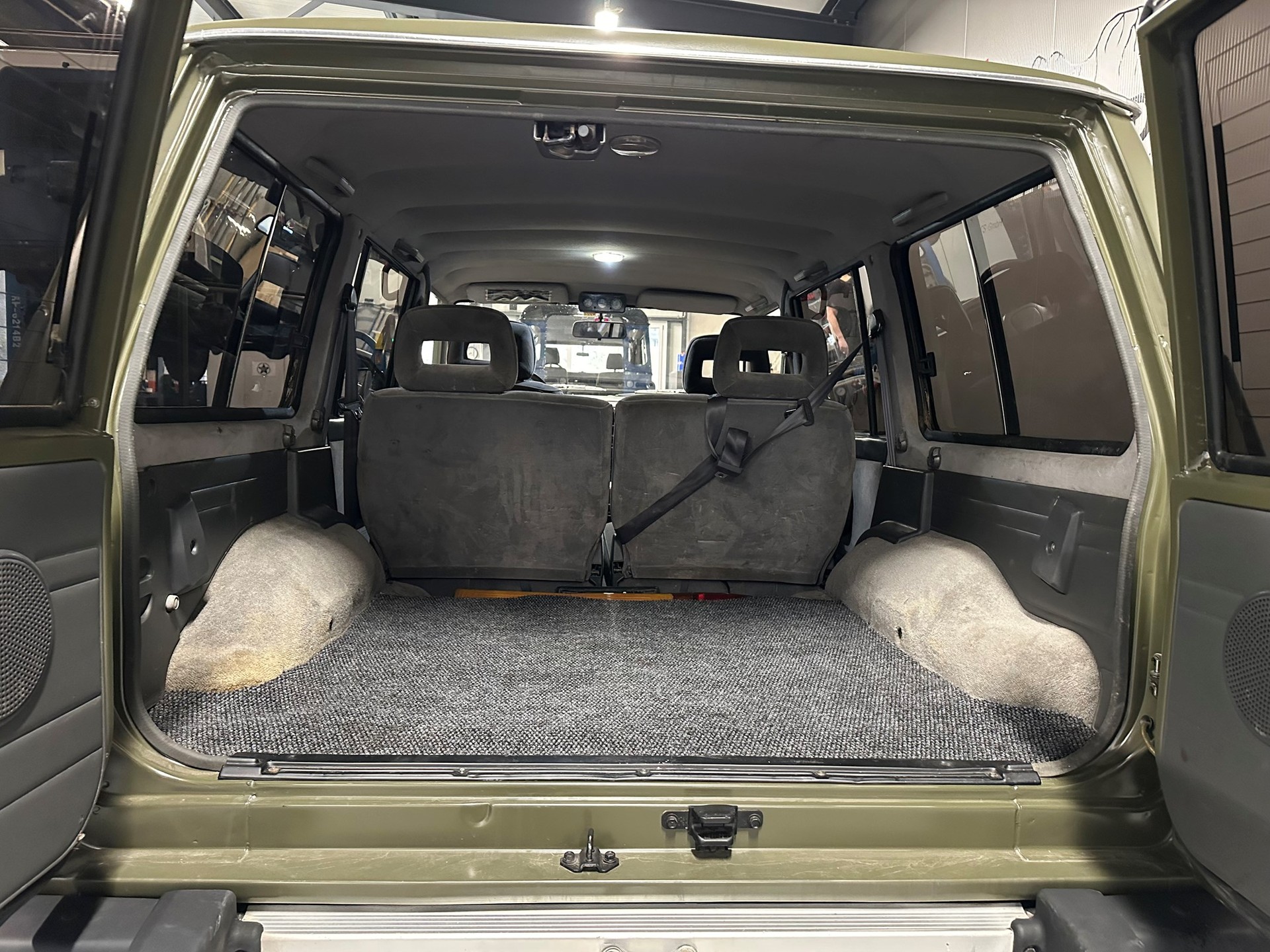 NISSAN Patrol GR 2.8 ST Wagon-image-11