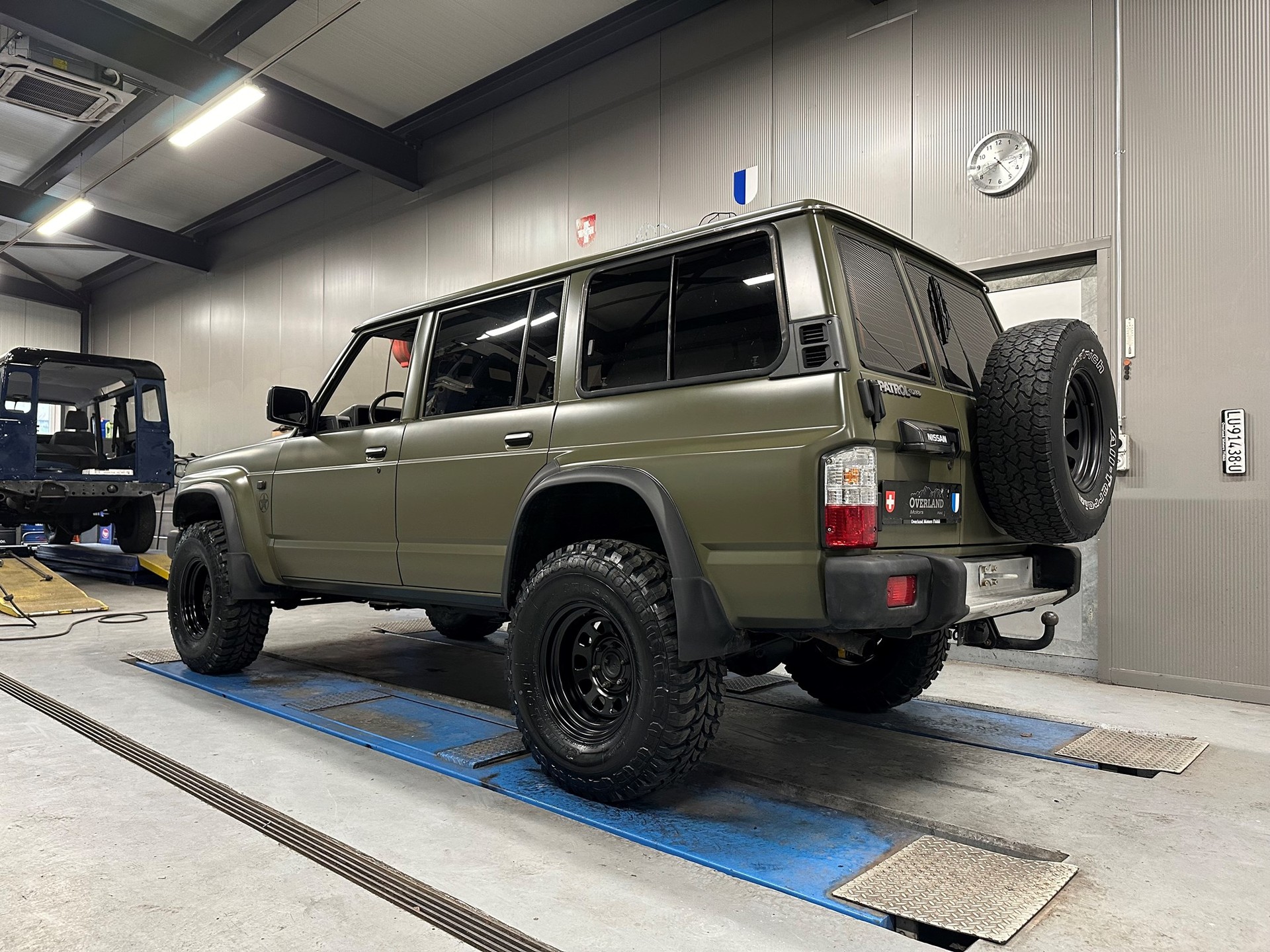 NISSAN Patrol GR 2.8 ST Wagon-showroom-element-3