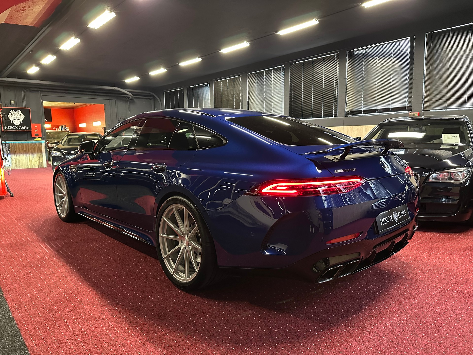 MERCEDES-BENZ AMG GT 4 63 S 4Matic+ Speedshift MCT ** VOLLAUSSTATTUNG **-image-11
