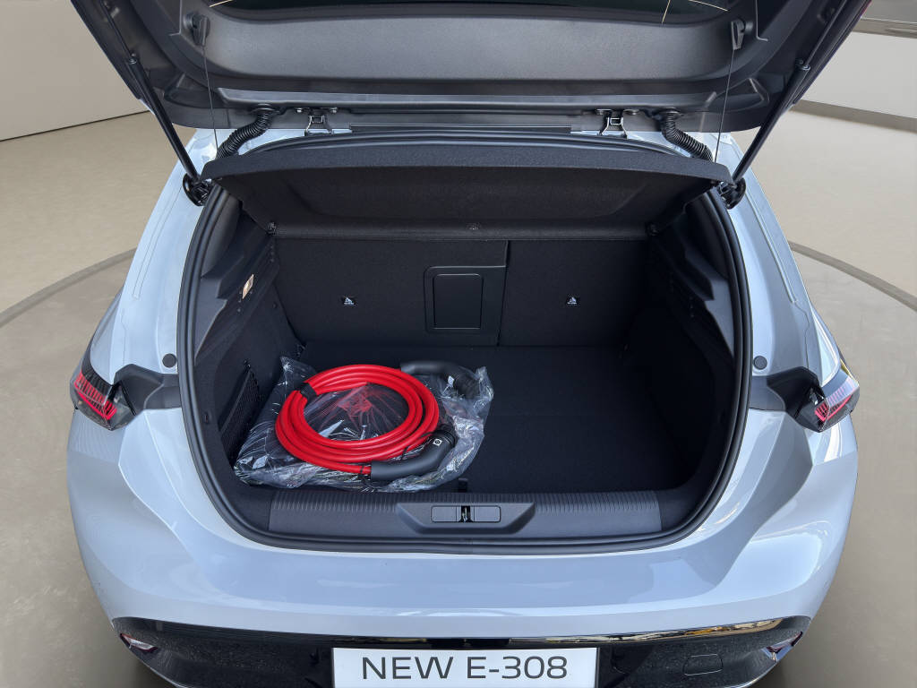 PEUGEOT 308 Electrique 156ch (115 kW) Batterie 54 kWh GT-image-12