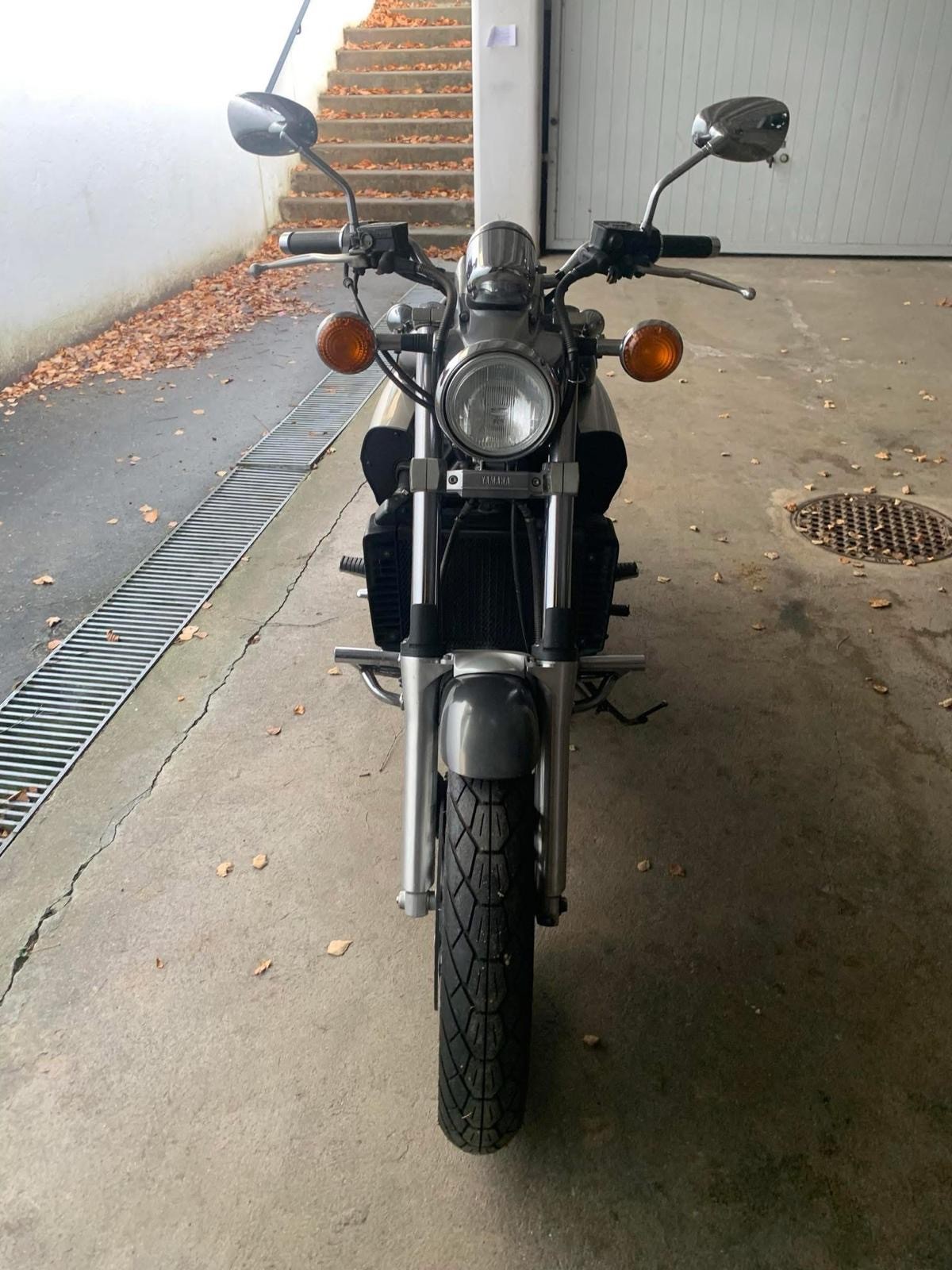 YAMAHA V-Max VMX 1200 (CAN)-image-2