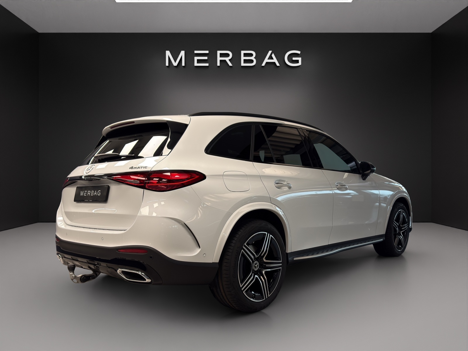 MERCEDES-BENZ GLC 200 4Matic 9G-Tronic AMG Line-image-5
