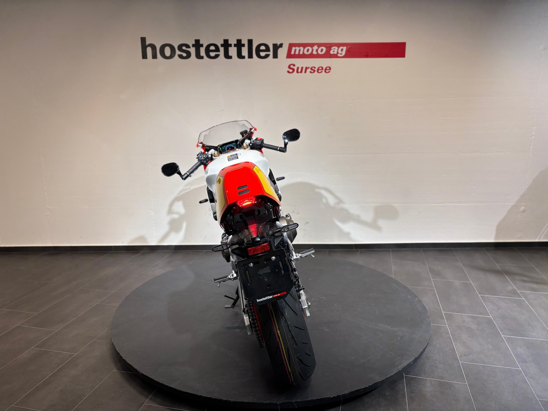 YAMAHA XSR 900 GP-image-4