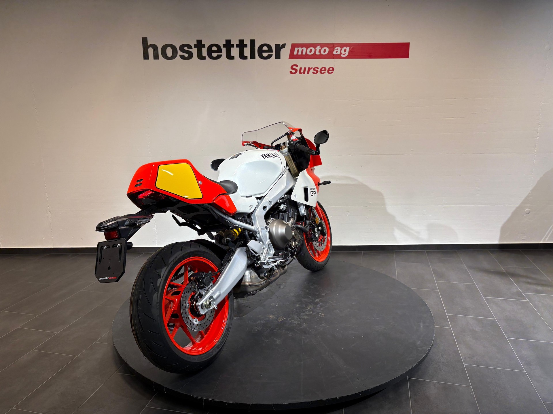 YAMAHA XSR 900 GP-image-3