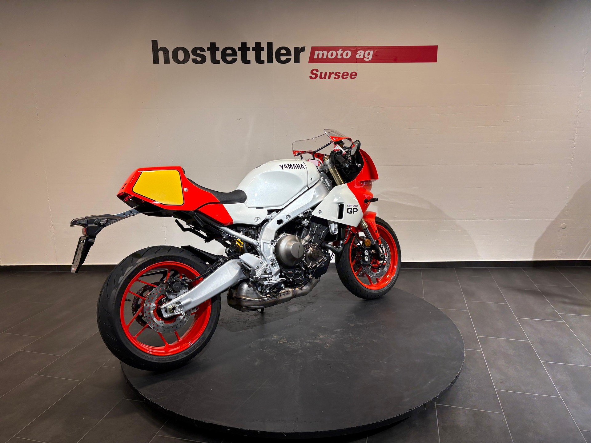 YAMAHA XSR 900 GP-image-2