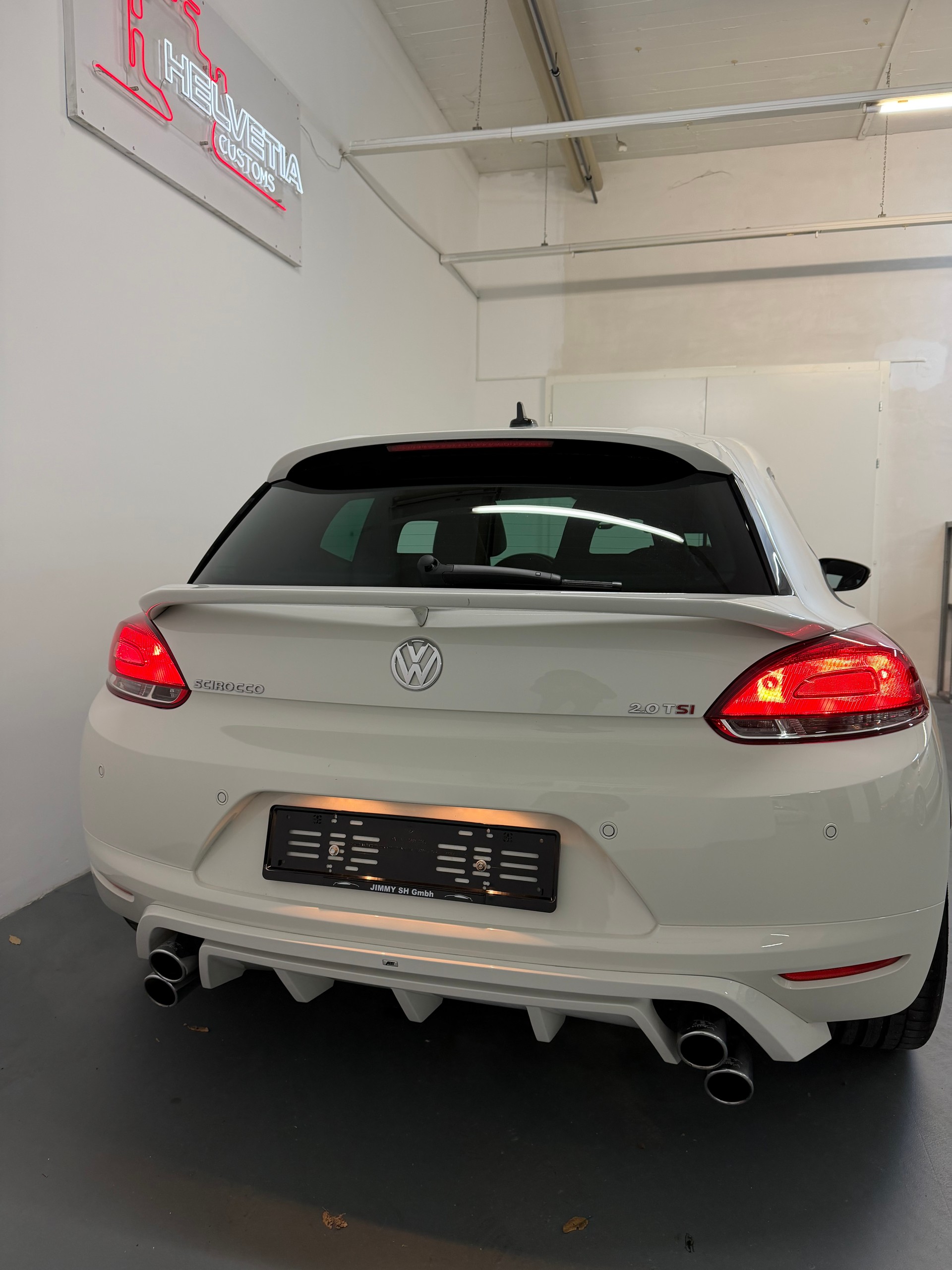 VW Scirocco 2.0 TSI-image-5