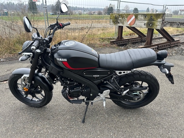 YAMAHA XSR 125-image-5
