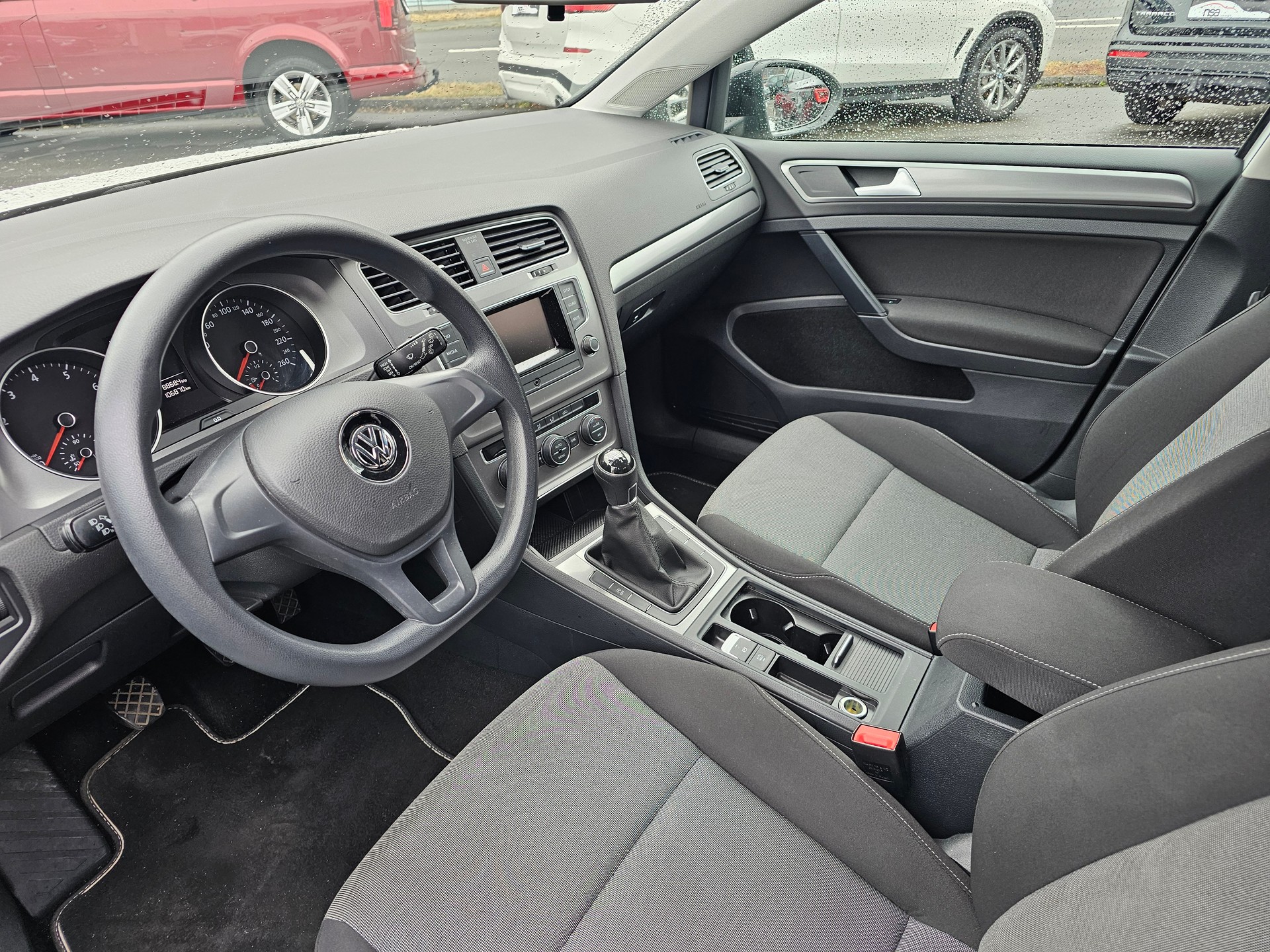 VW Golf 1.2 TSI Trendline-image-8