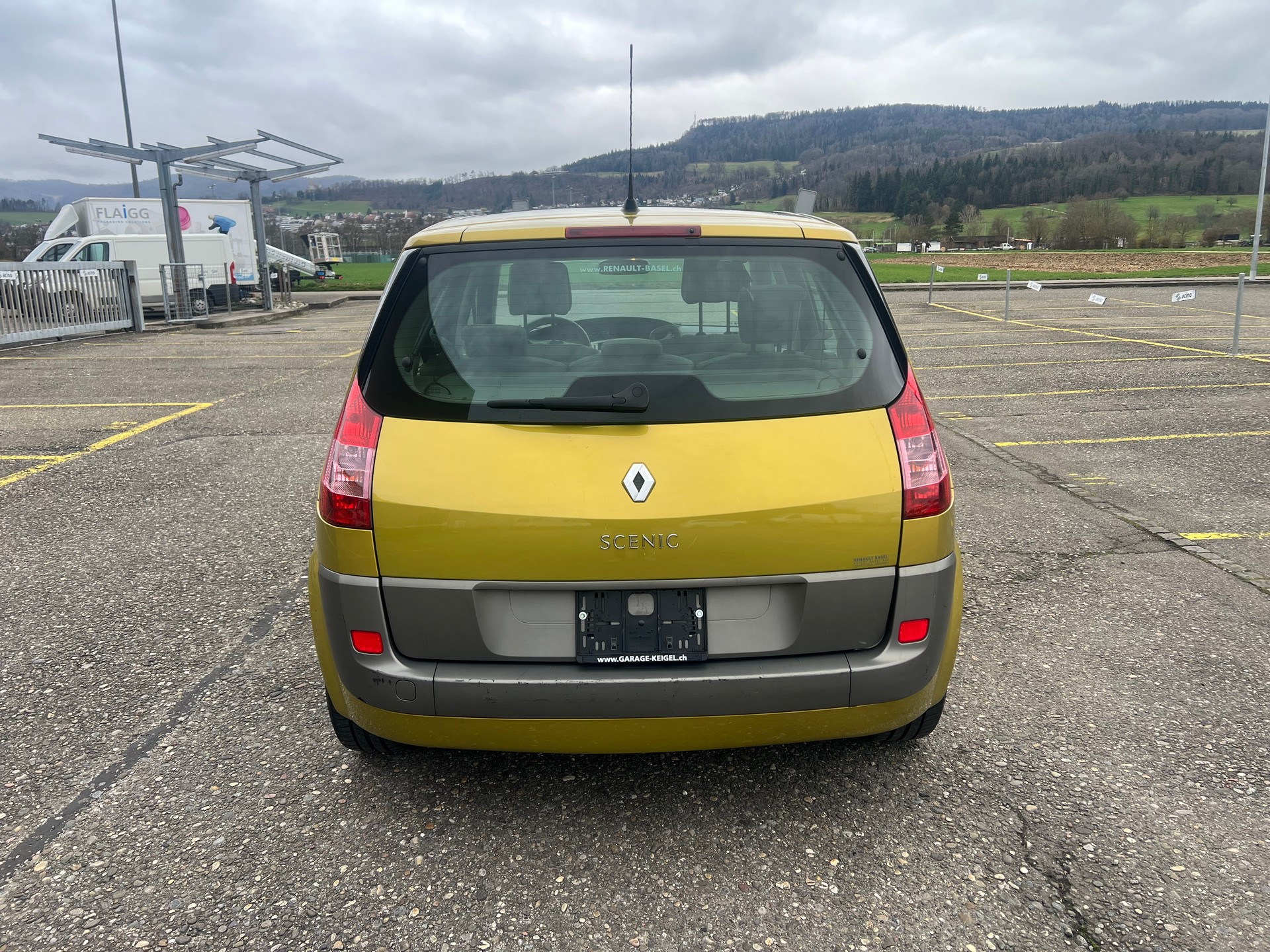 RENAULT Scénic 2.0 16V Dynamique-image-3