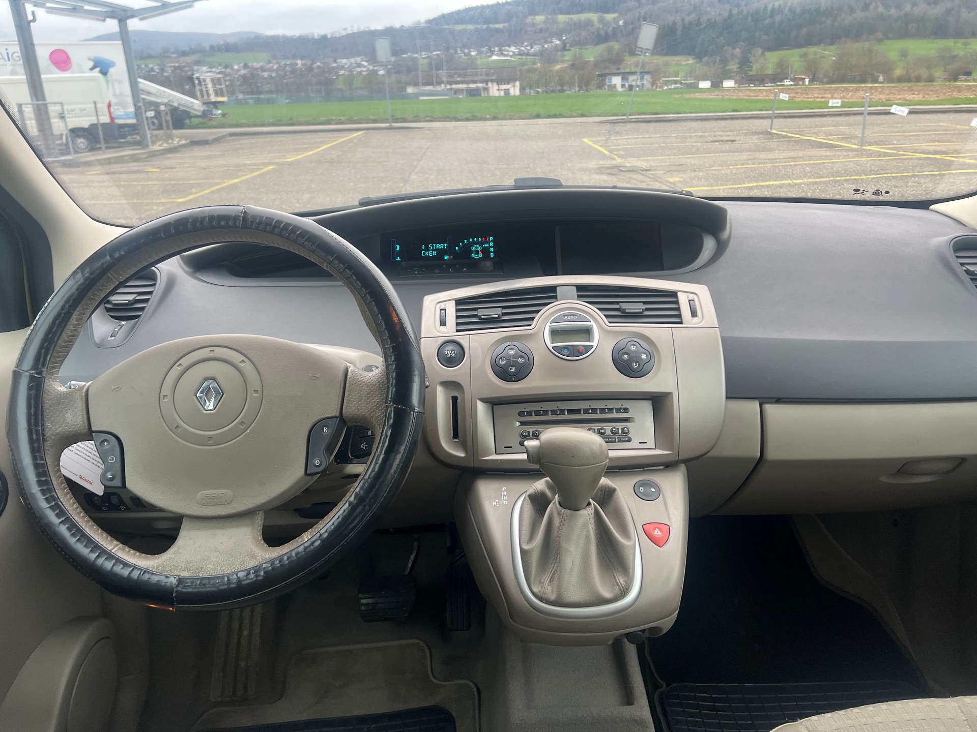 RENAULT Scénic 2.0 16V Dynamique-image-7