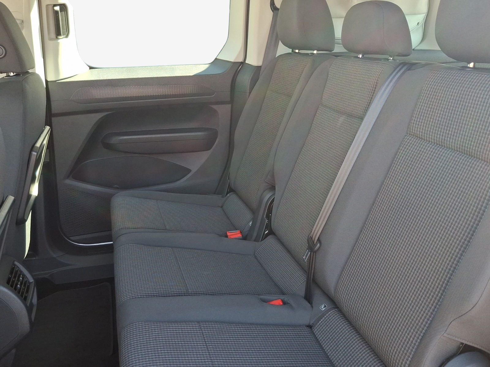 VW Caddy 1.5 TSI California Spirit DSG-image-8