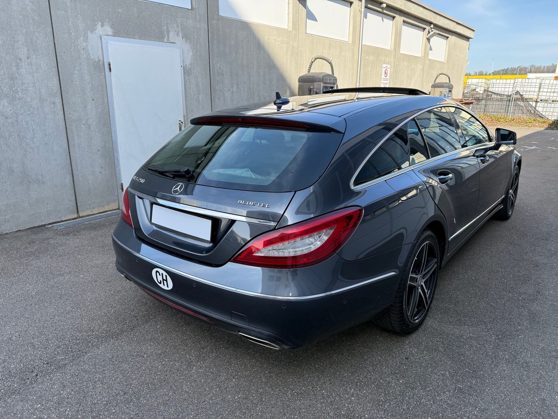MERCEDES-BENZ CLS 250 BlueTEC 4Matic 7G-Tronic *Frisch ab MFK *Alle 4 Bremsen neu *Harman/Kardon *Totwinkel *360 Kamera *Abstandregler ...-image-3