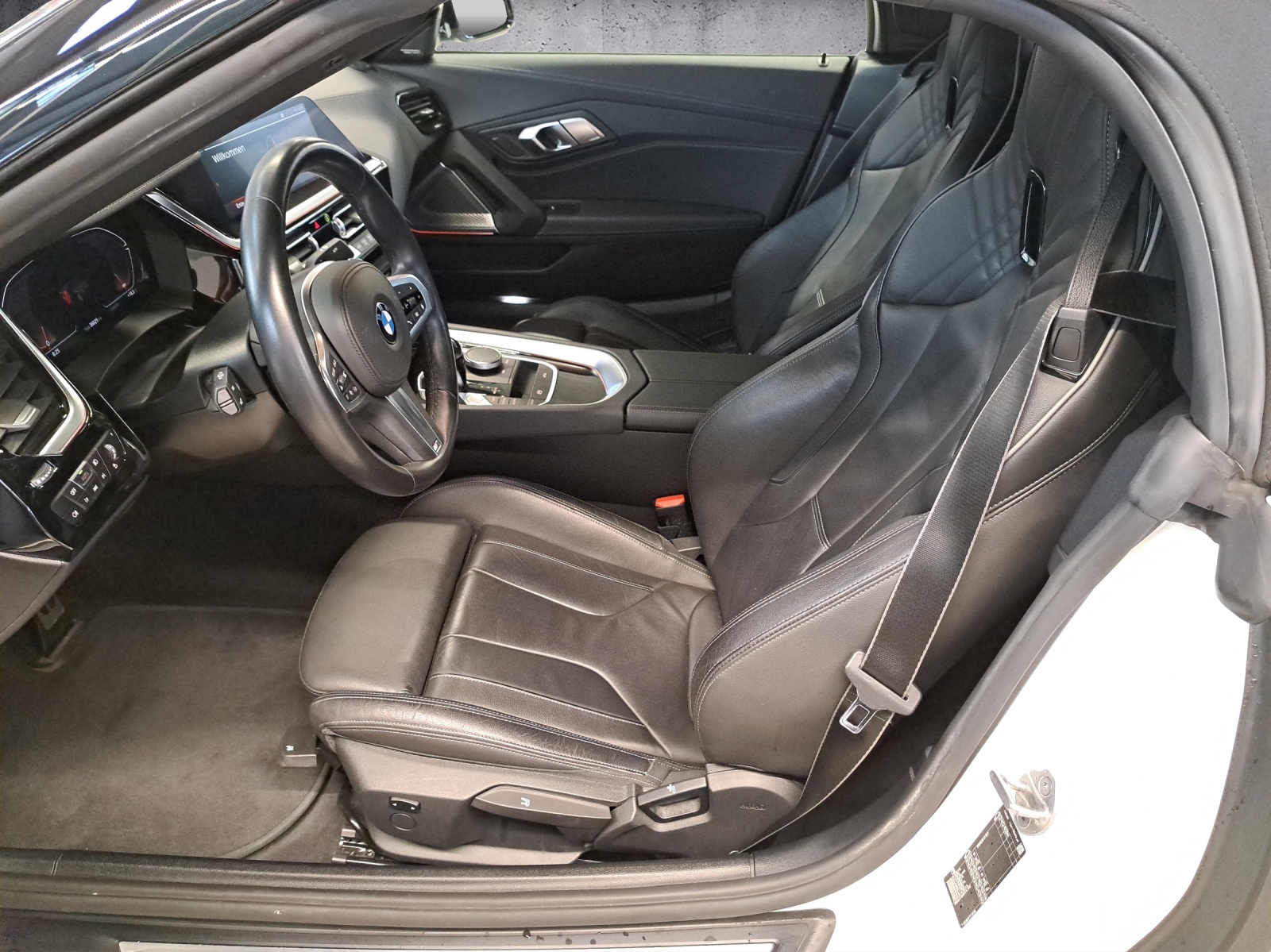BMW Z4 Roadster 20i sDrive Pack M Sport-image-9