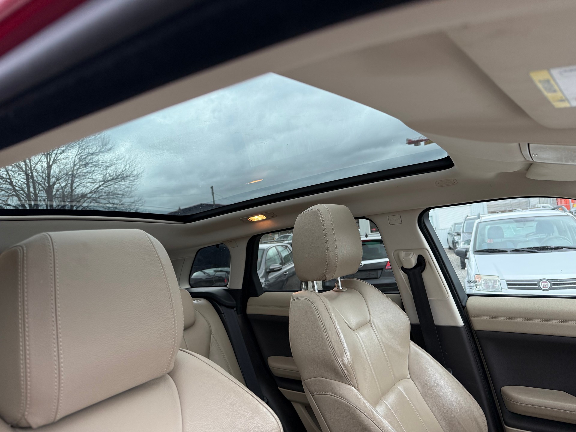 LAND ROVER Range Rover Evoque 2.0 TD4 HSE AT9-image-5