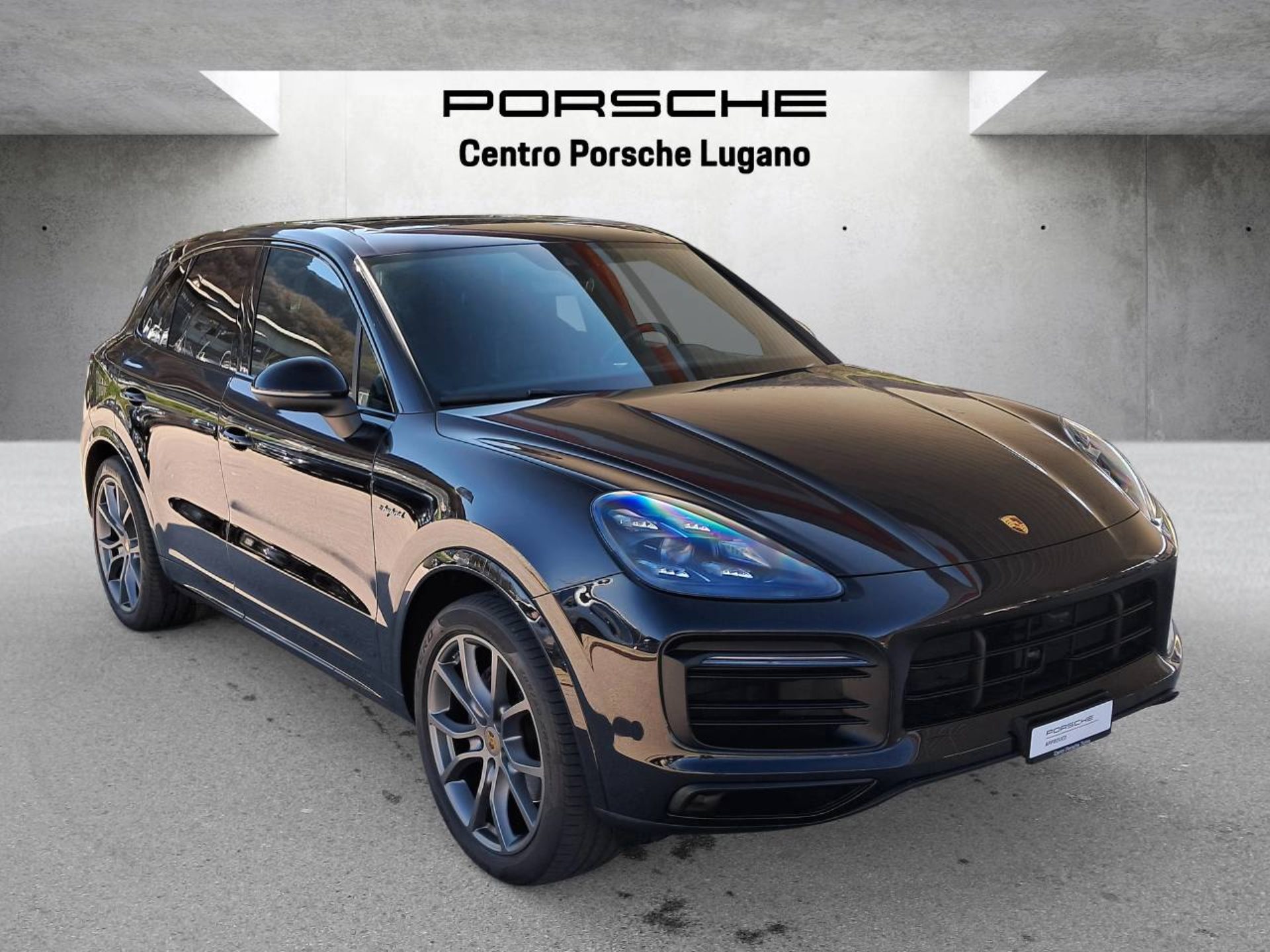 PORSCHE Cayenne E-Hybrid (MY22)-image-5